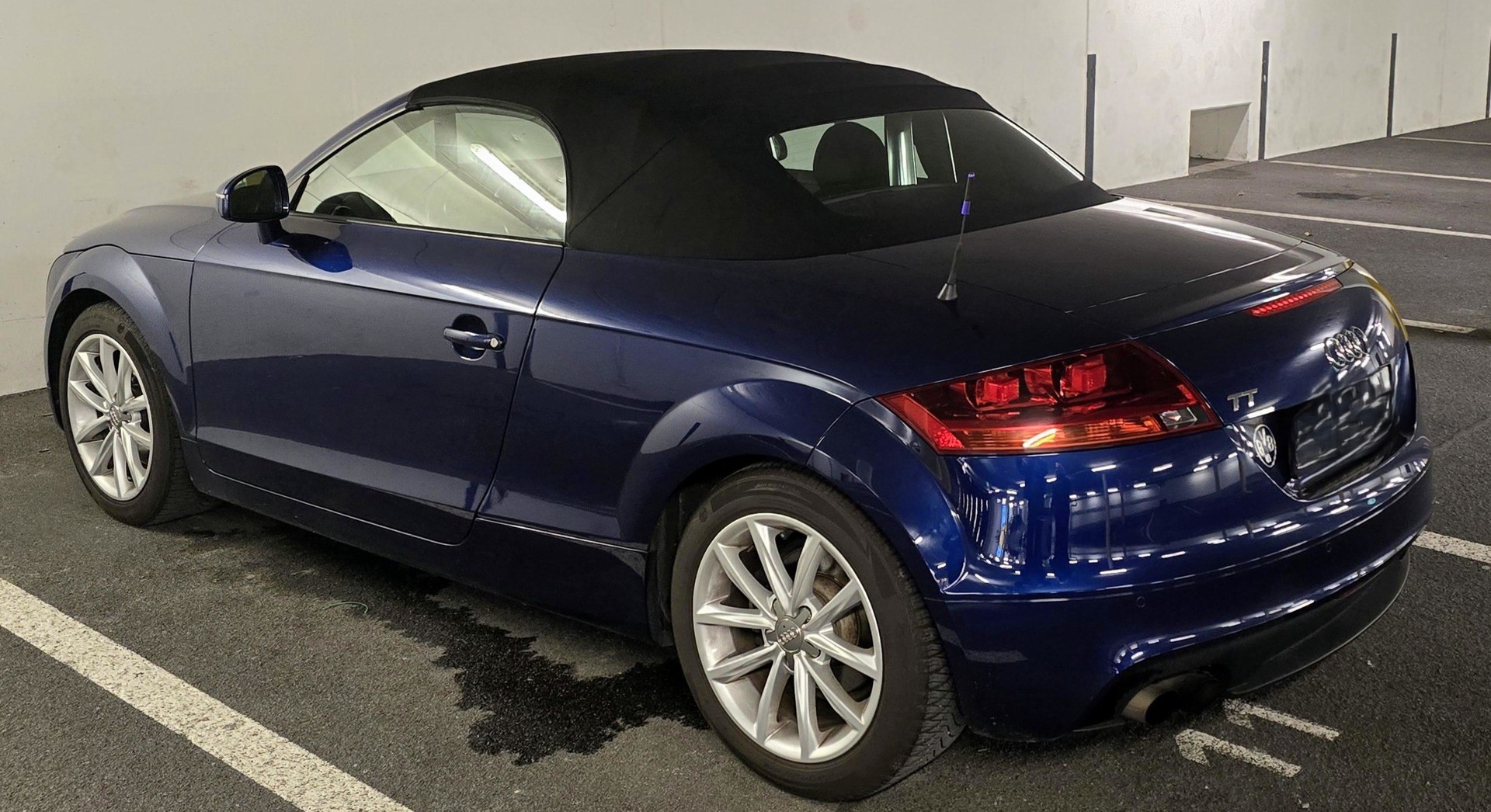 AUDI TT Roadster 1.8 TFSI-image-2