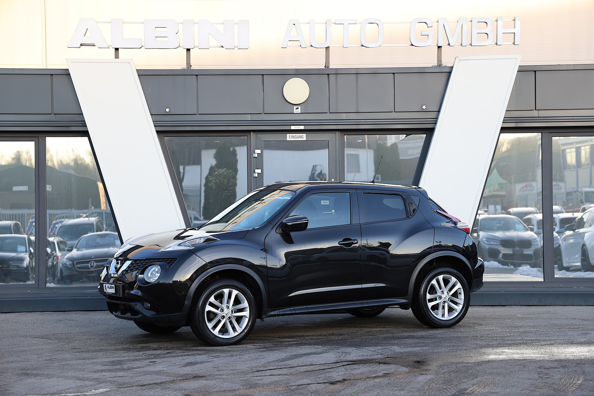 NISSAN Juke 1.6 N-Connecta Xtronic CVT-image-0
