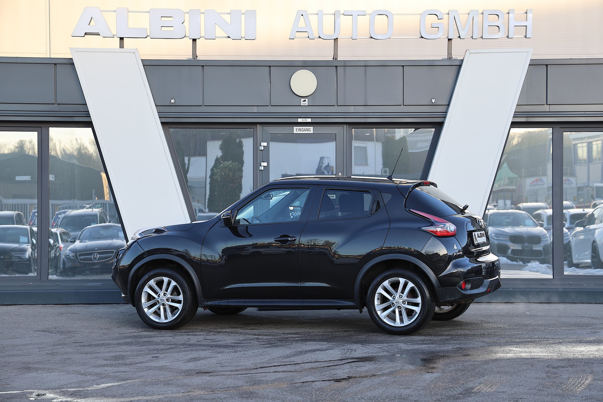 NISSAN Juke 1.6 N-Connecta Xtronic CVT-image-3