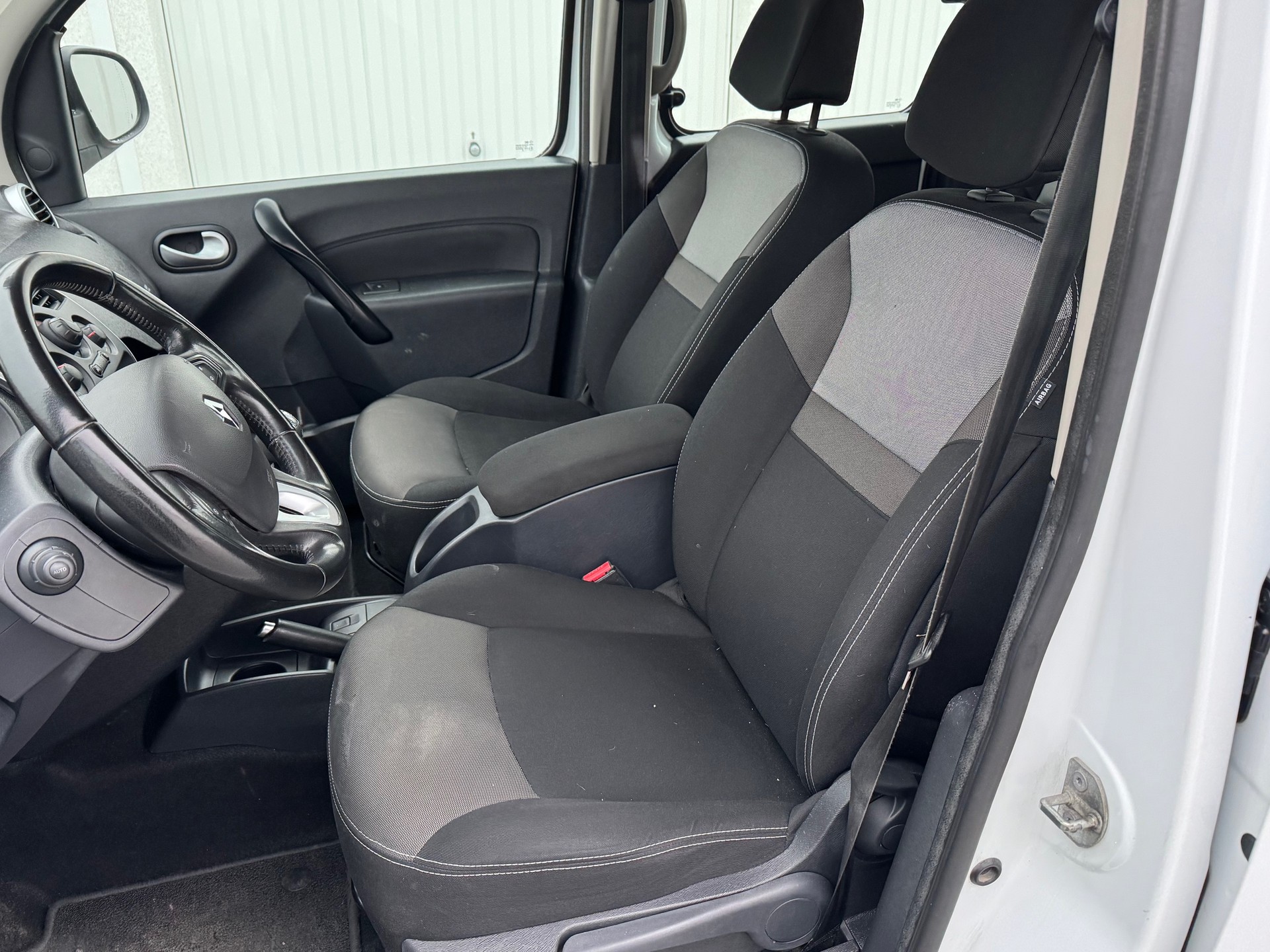 RENAULT Kangoo 1.2 16V Turbo Life-image-4