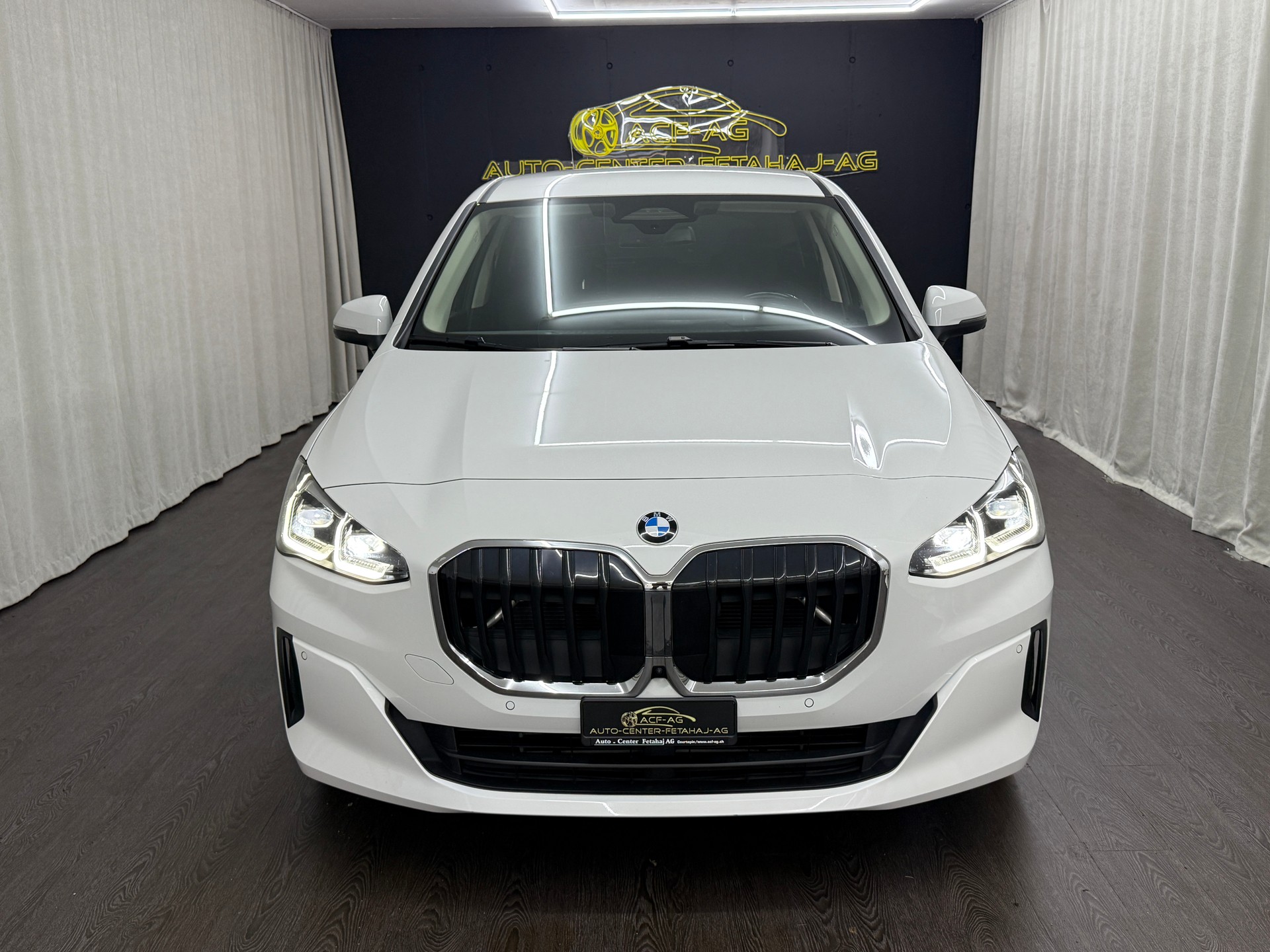 BMW 218d Active Tourer DKG-image-1
