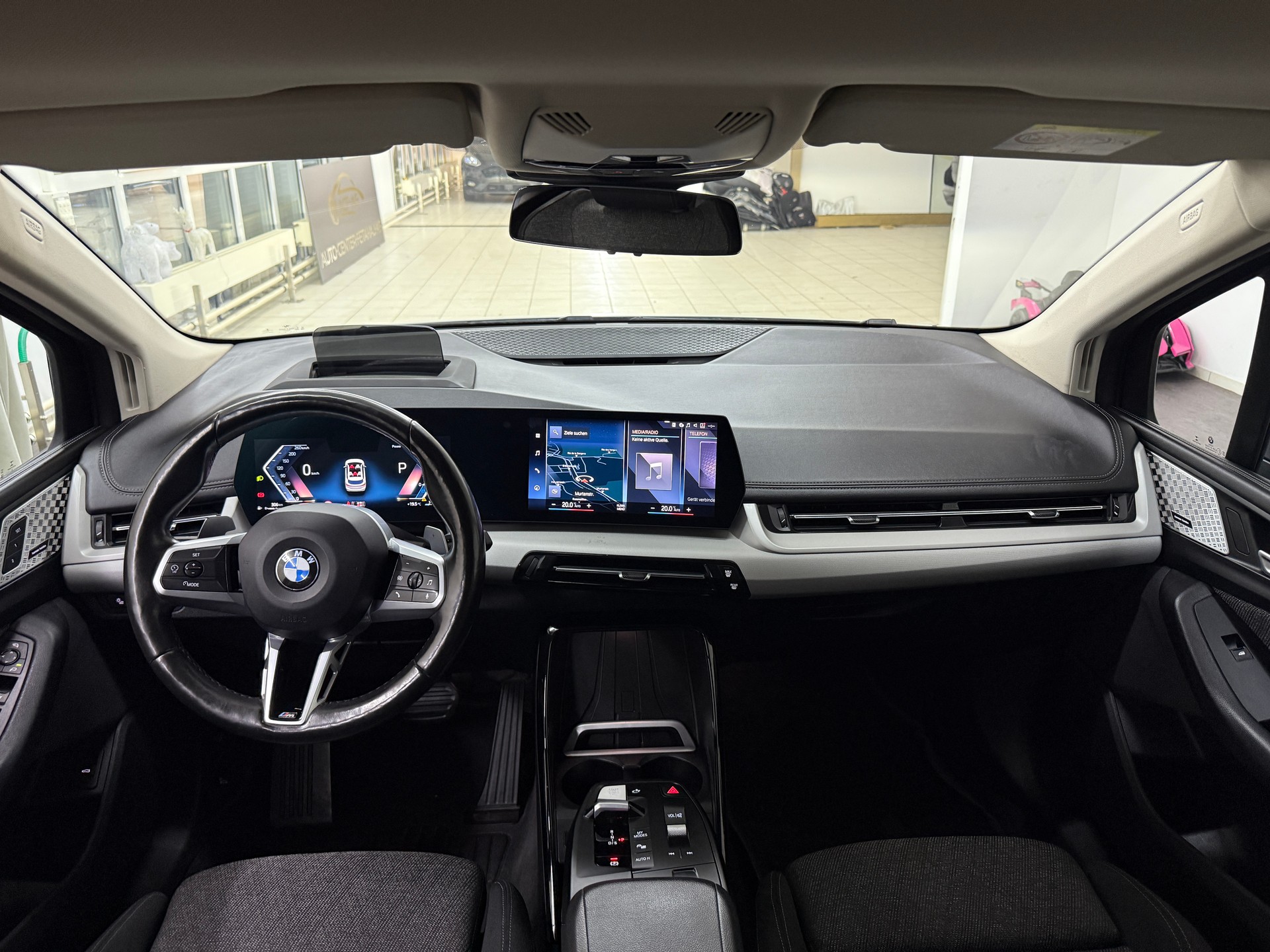 BMW 218d Active Tourer DKG-image-7