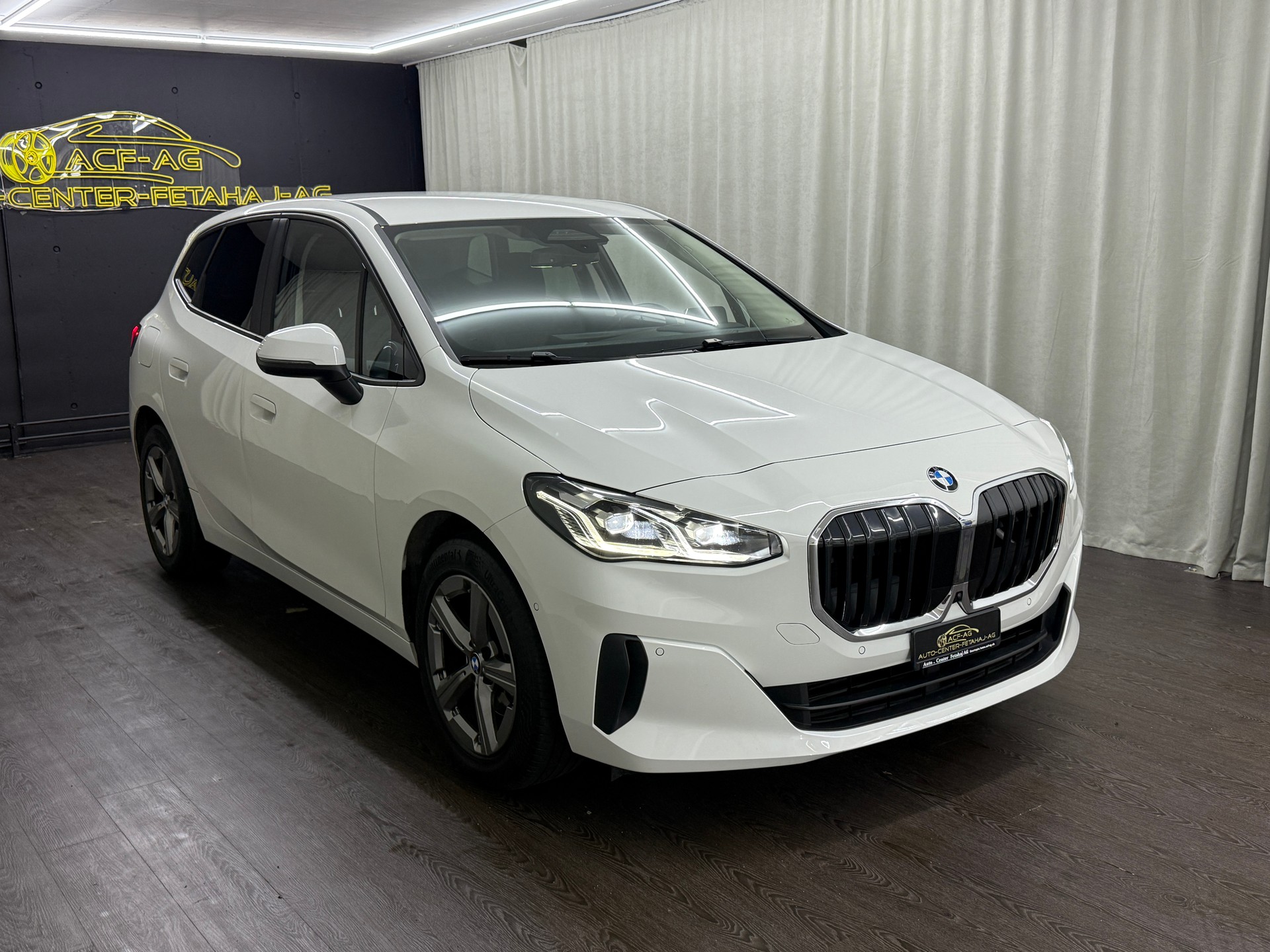 BMW 218d Active Tourer DKG-image-2