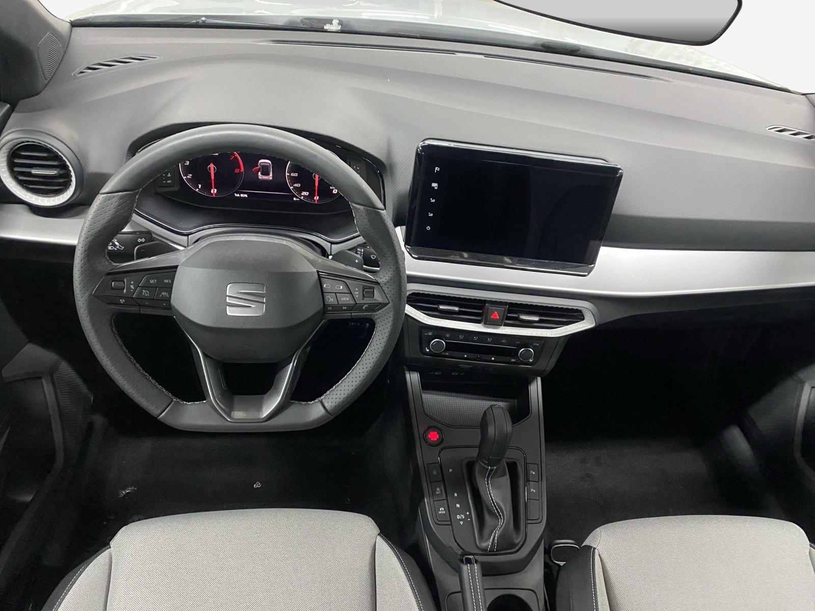 SEAT Arona 1.5 Eco TSI FR DSG-image-8