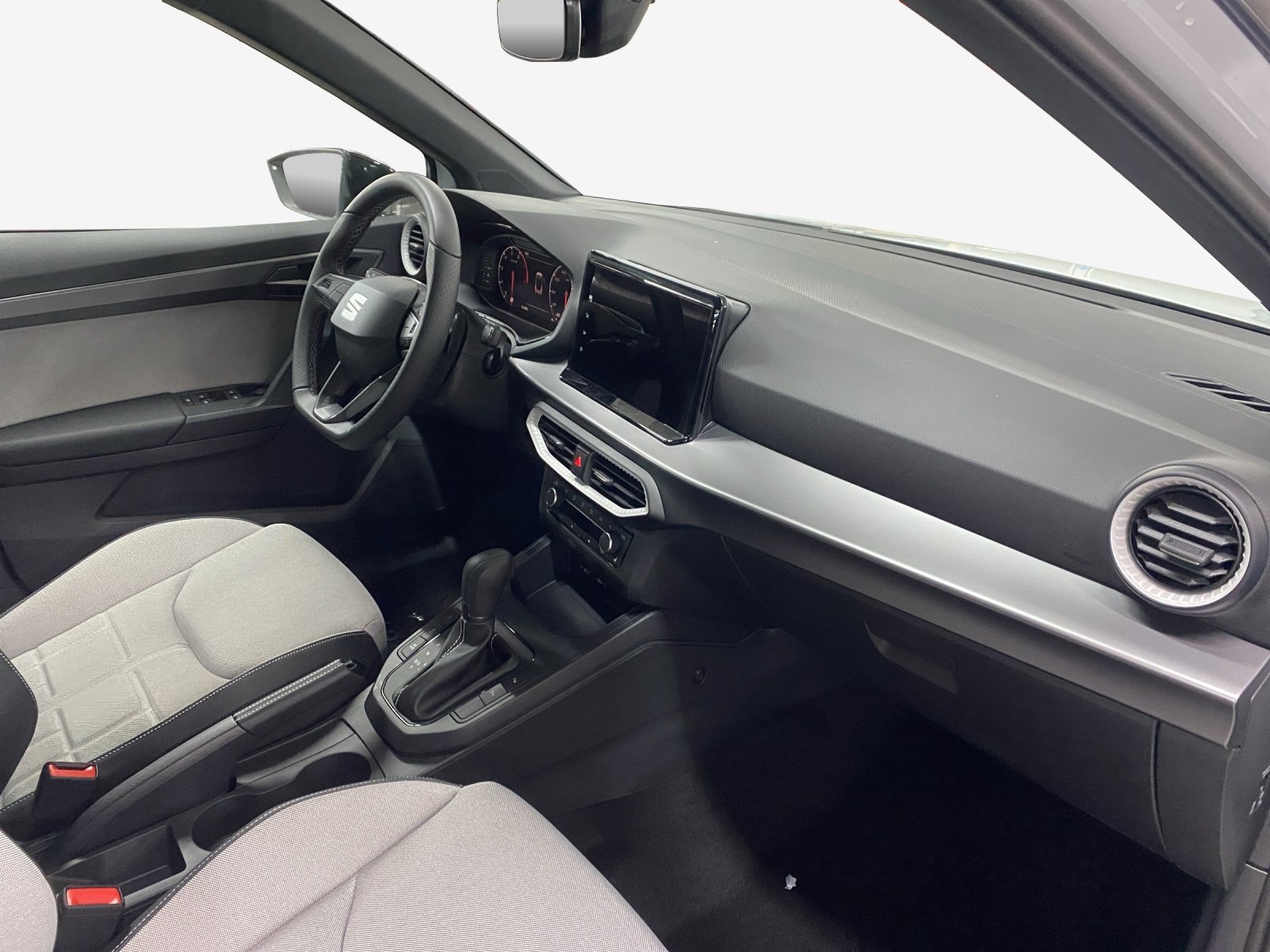 SEAT Arona 1.5 Eco TSI FR DSG-image-13
