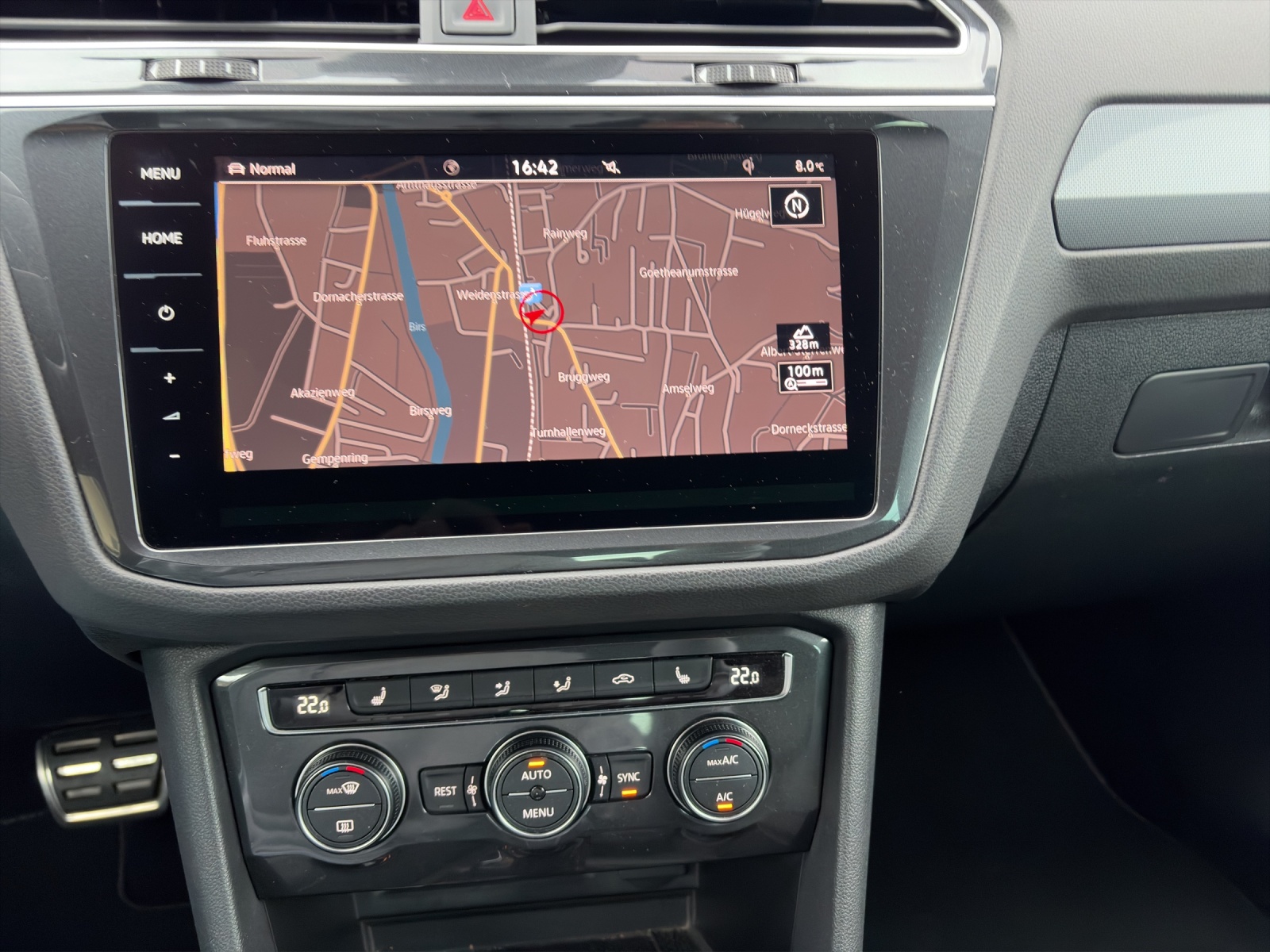 VW Tiguan 2.0 TDI SCR Highline 4Motion DSG-image-8
