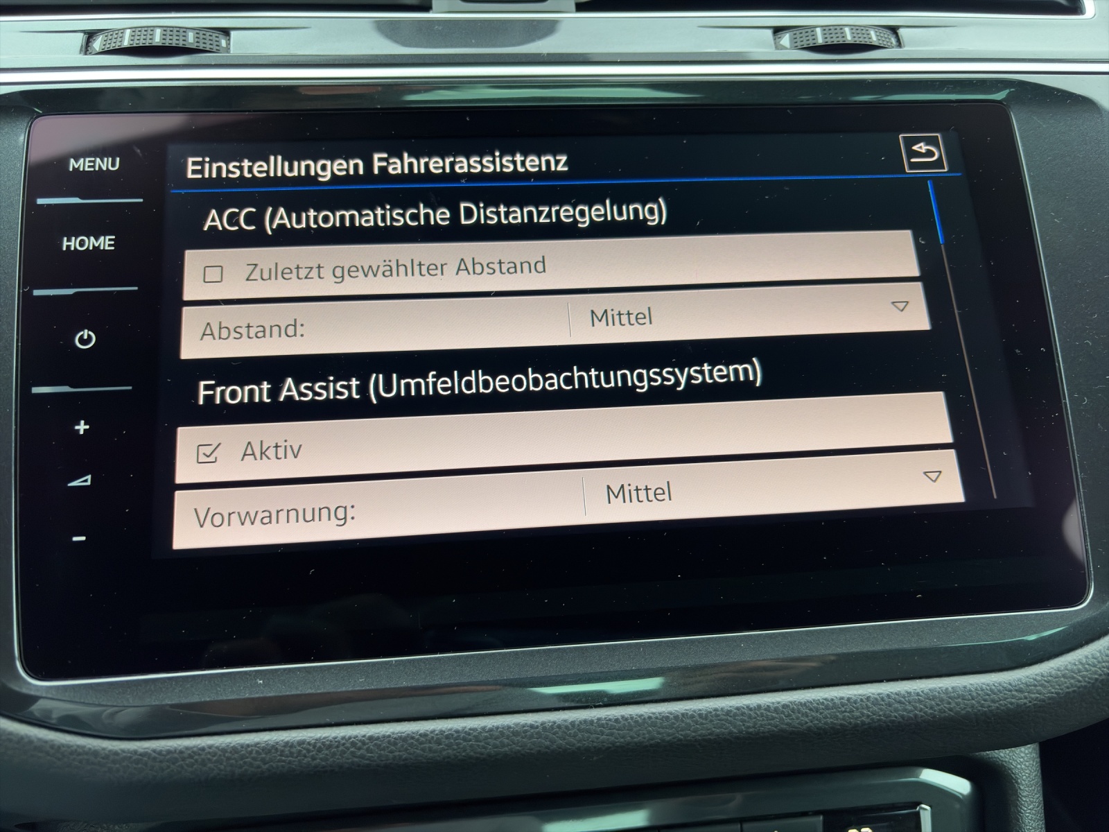 VW Tiguan 2.0 TDI SCR Highline 4Motion DSG-image-15