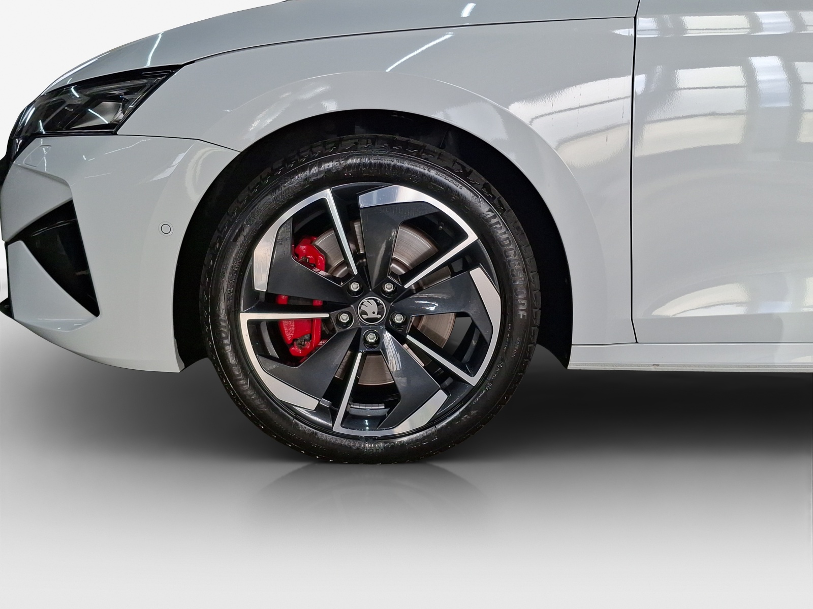 SKODA Octavia Combi 2.0 TSI DSG RS-image-14