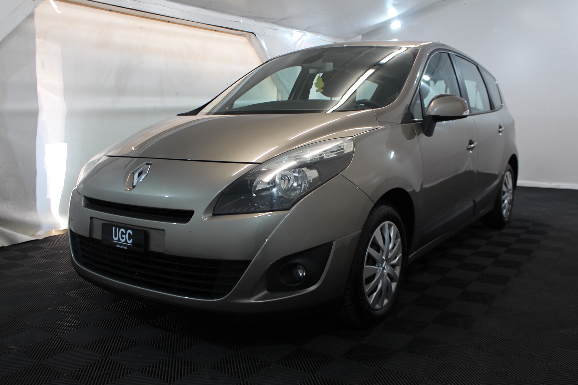 RENAULT Grand Scénic 1.6 110 Expression 5P-image-2
