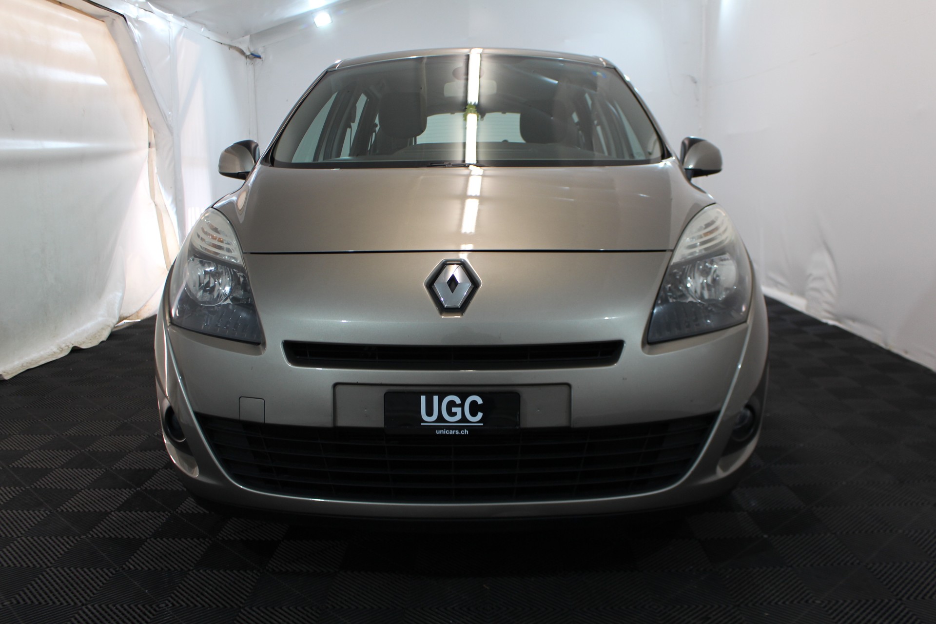 RENAULT Grand Scénic 1.6 110 Expression 5P-image-1