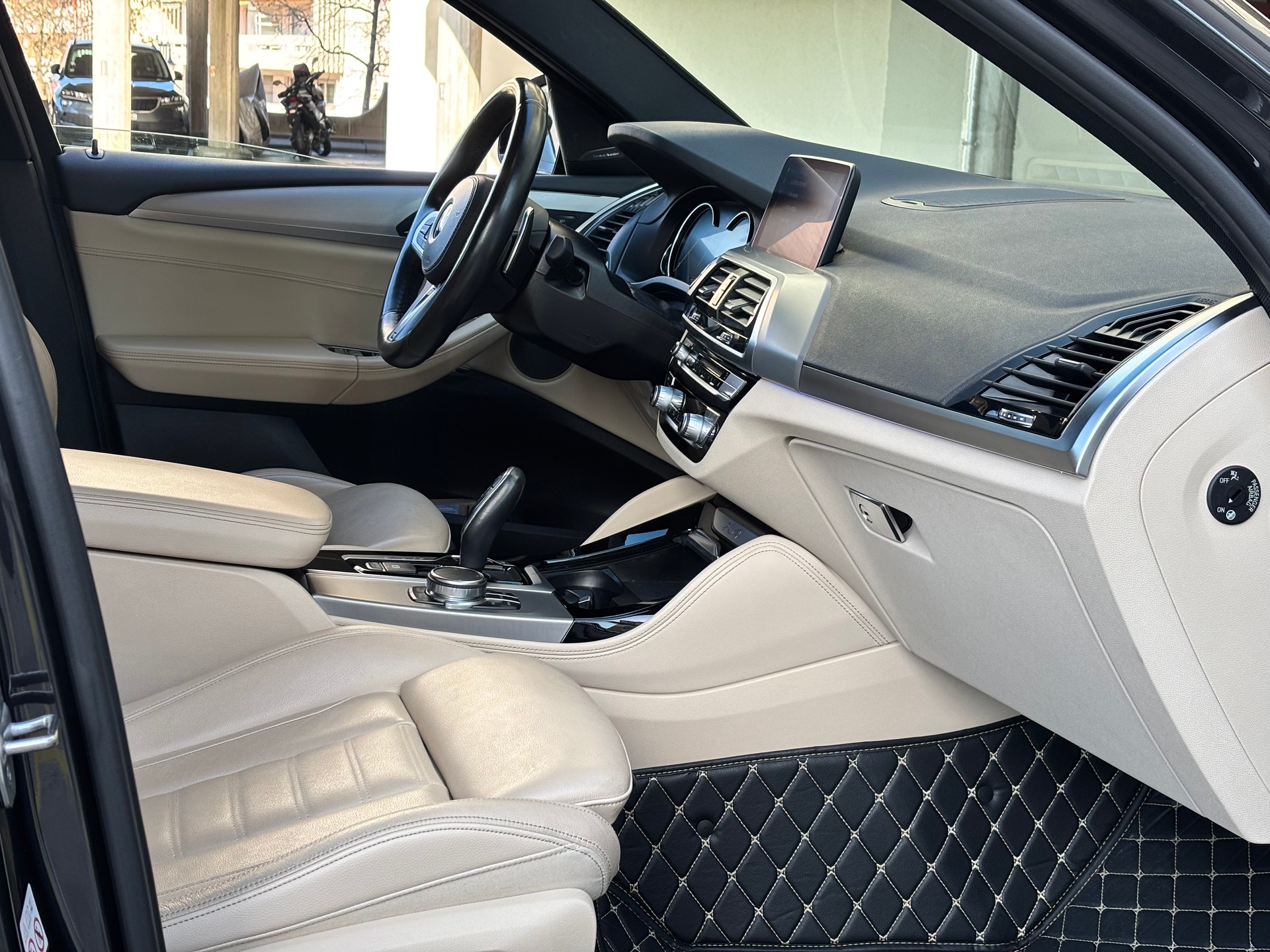 BMW X4 xDrive 30i M Sport Steptronic-image-26