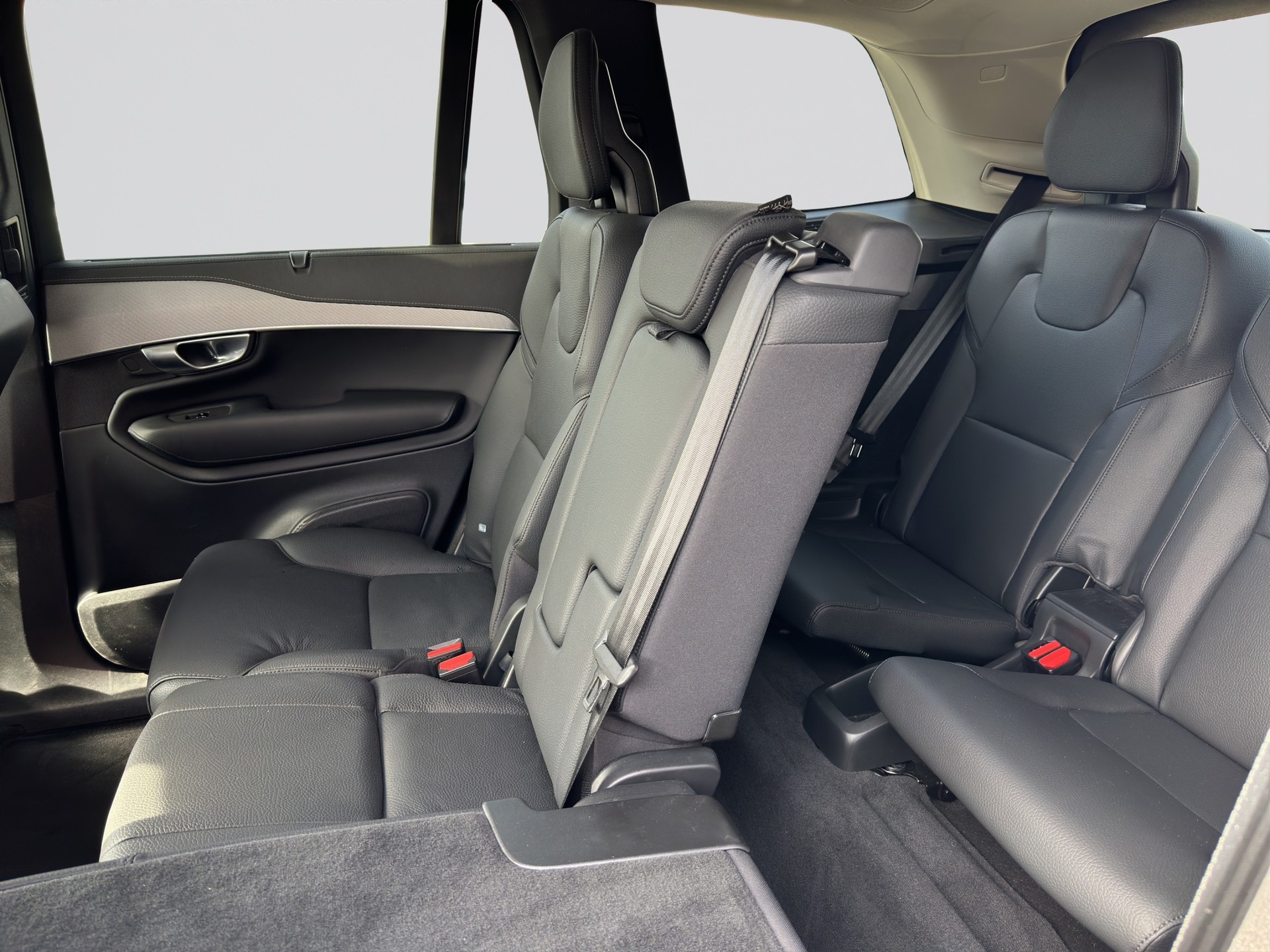 VOLVO XC90 B5 Diesel Mild Hybrid AWD Plus Bright Geartronic 7Pl.-image-7