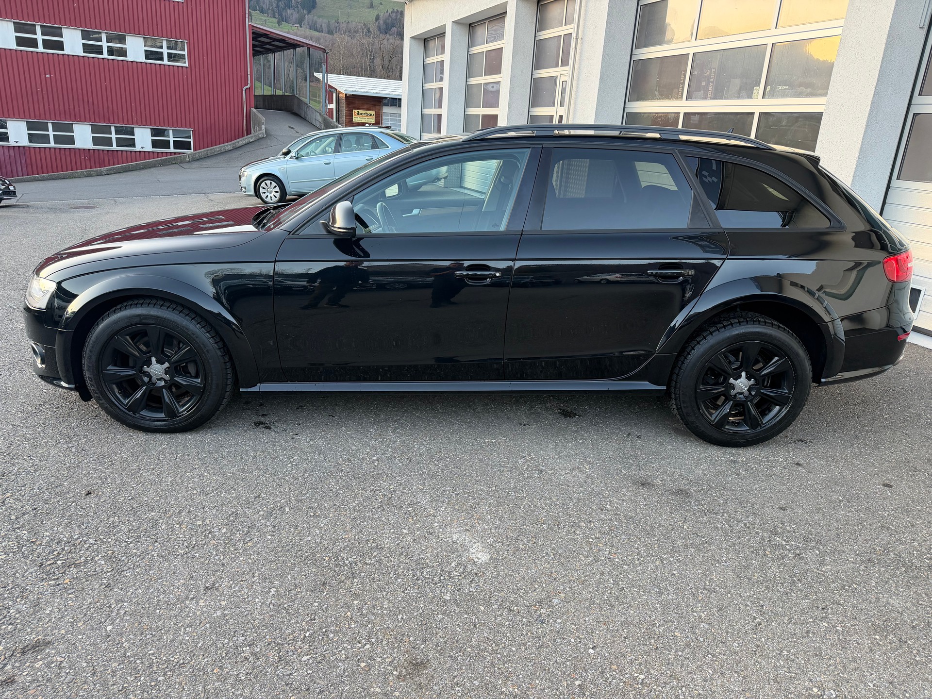 AUDI A4 allroad 3.0 TDI quattro S-tronic-image-1