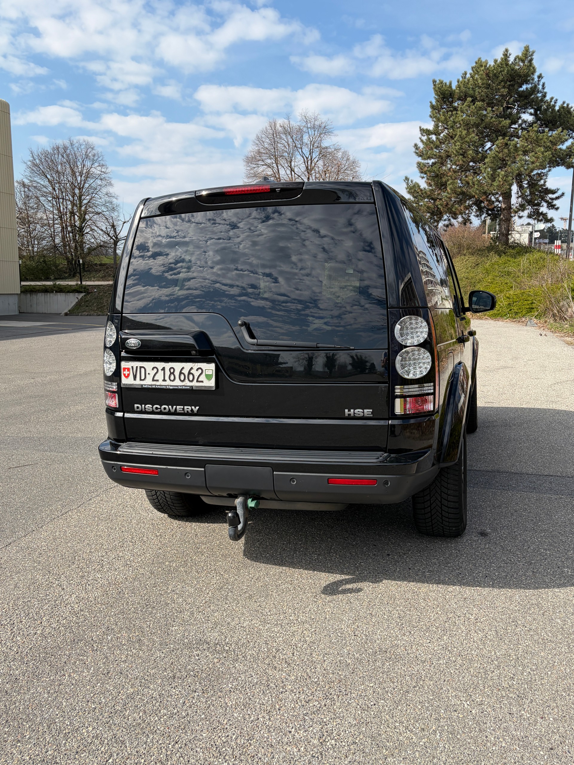 LAND ROVER Discovery 3.0 SDV6 HSE Automatic-image-3