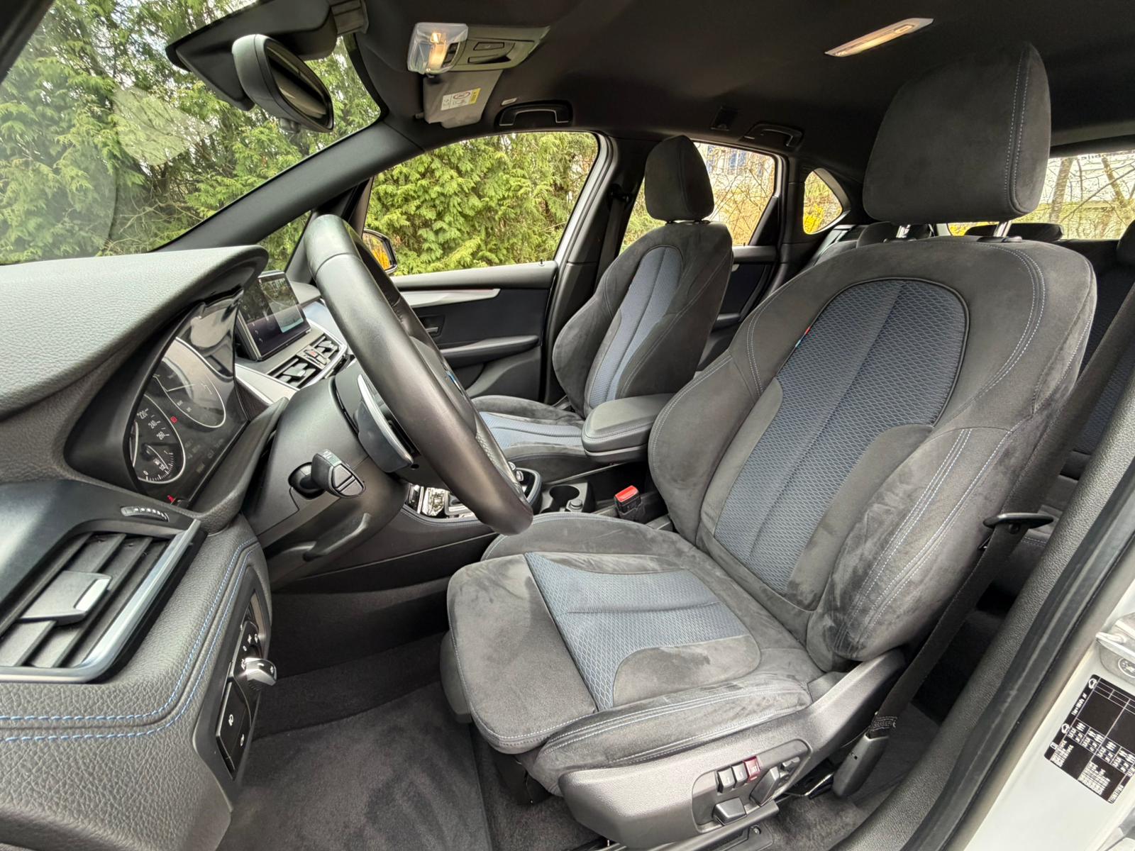 BMW 220i Active Tourer M Sport Steptronic-image-13