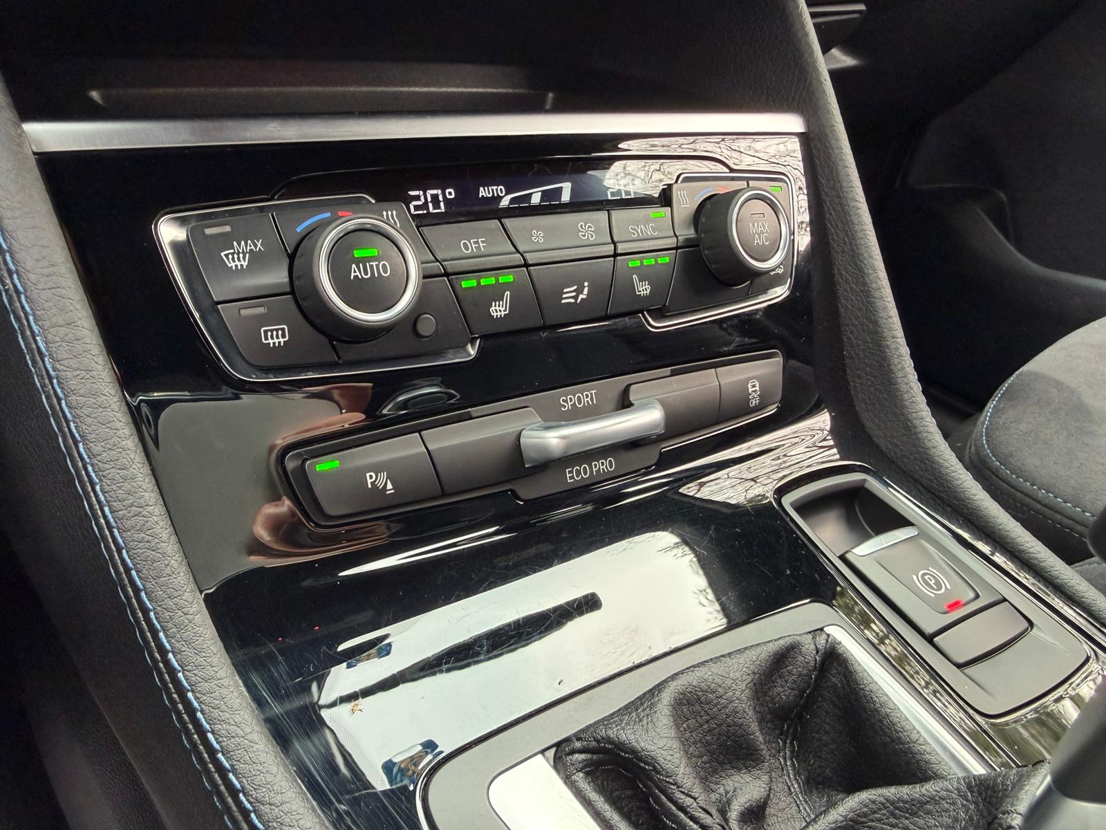 BMW 220i Active Tourer M Sport Steptronic-image-28