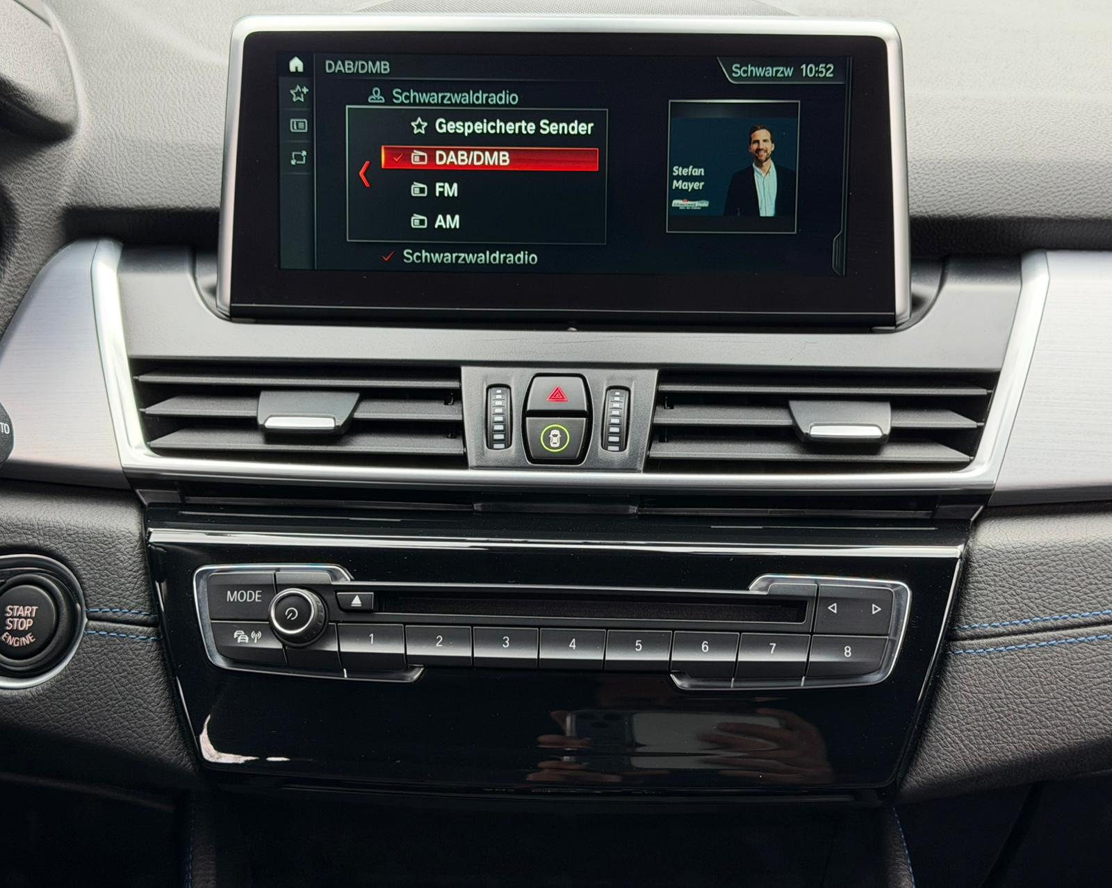 BMW 220i Active Tourer M Sport Steptronic-image-26