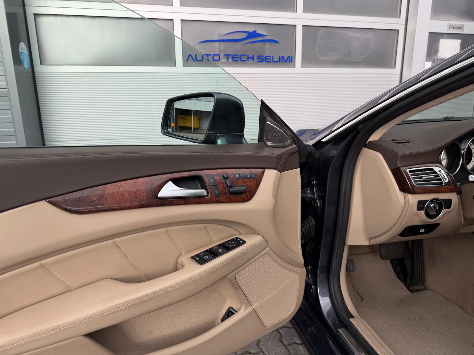 MERCEDES-BENZ CLS 350 CDI Executive 4Matic 7G-Tronic-image-22