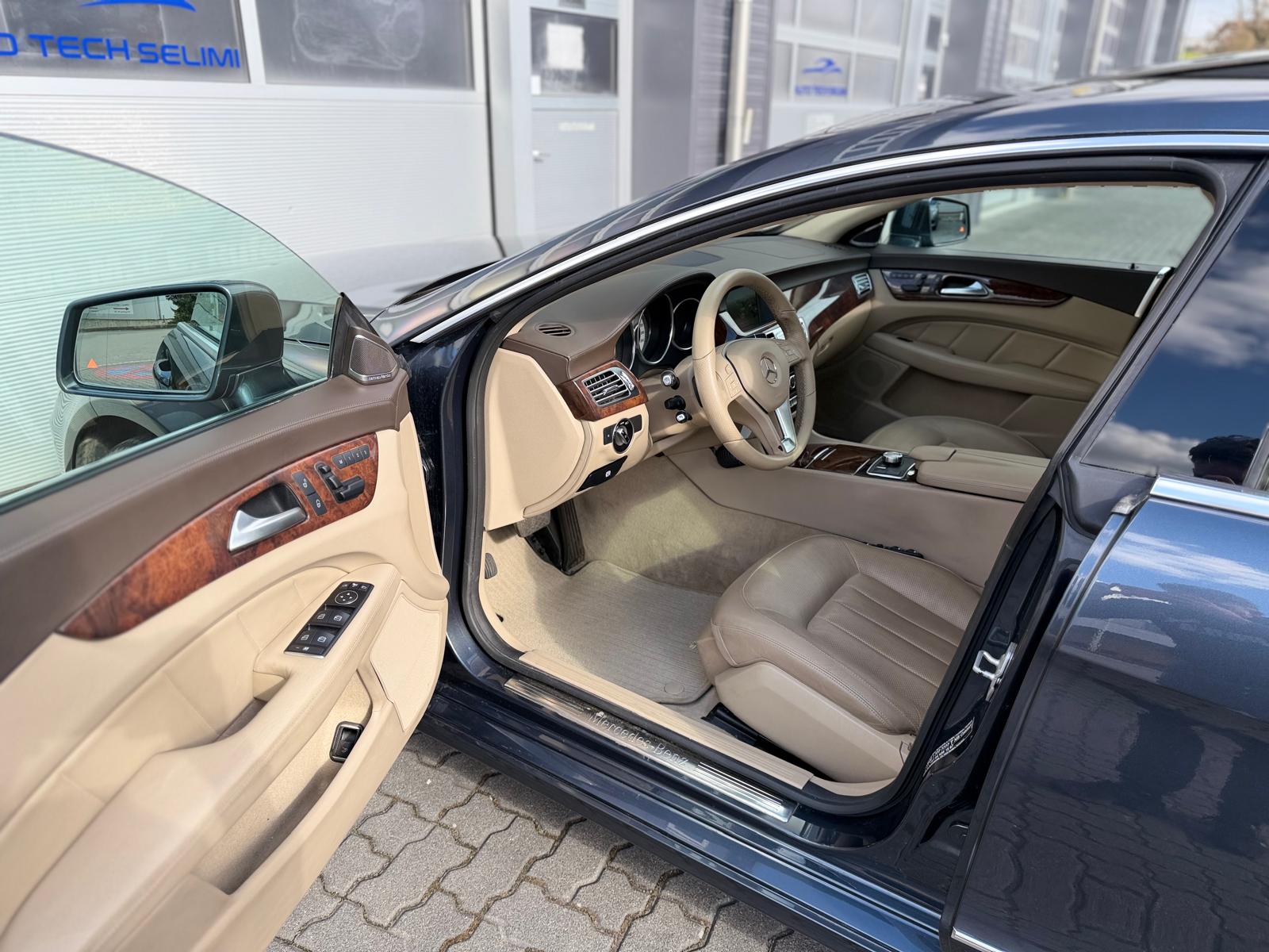 MERCEDES-BENZ CLS 350 CDI Executive 4Matic 7G-Tronic-image-10
