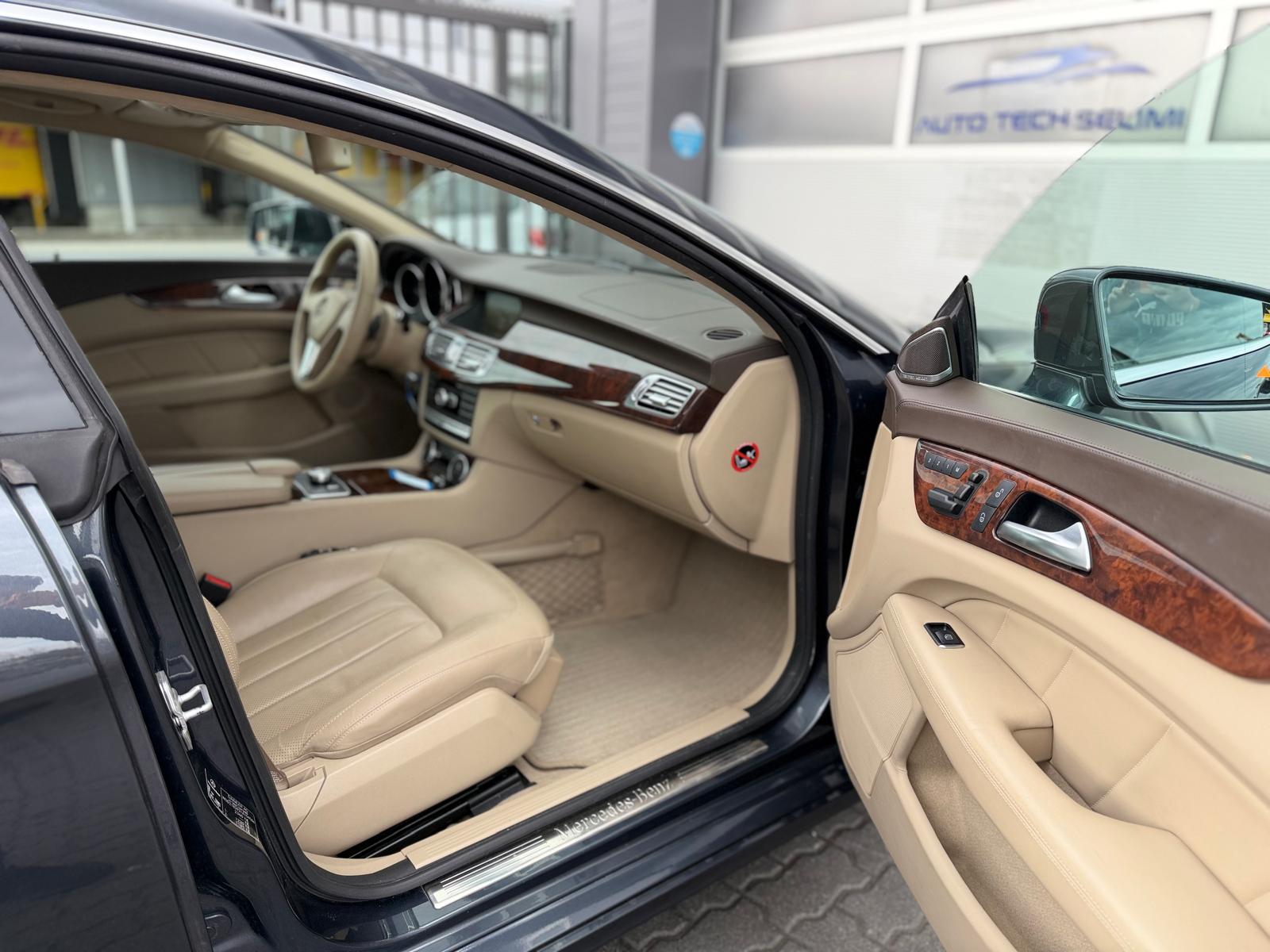 MERCEDES-BENZ CLS 350 CDI Executive 4Matic 7G-Tronic-image-17