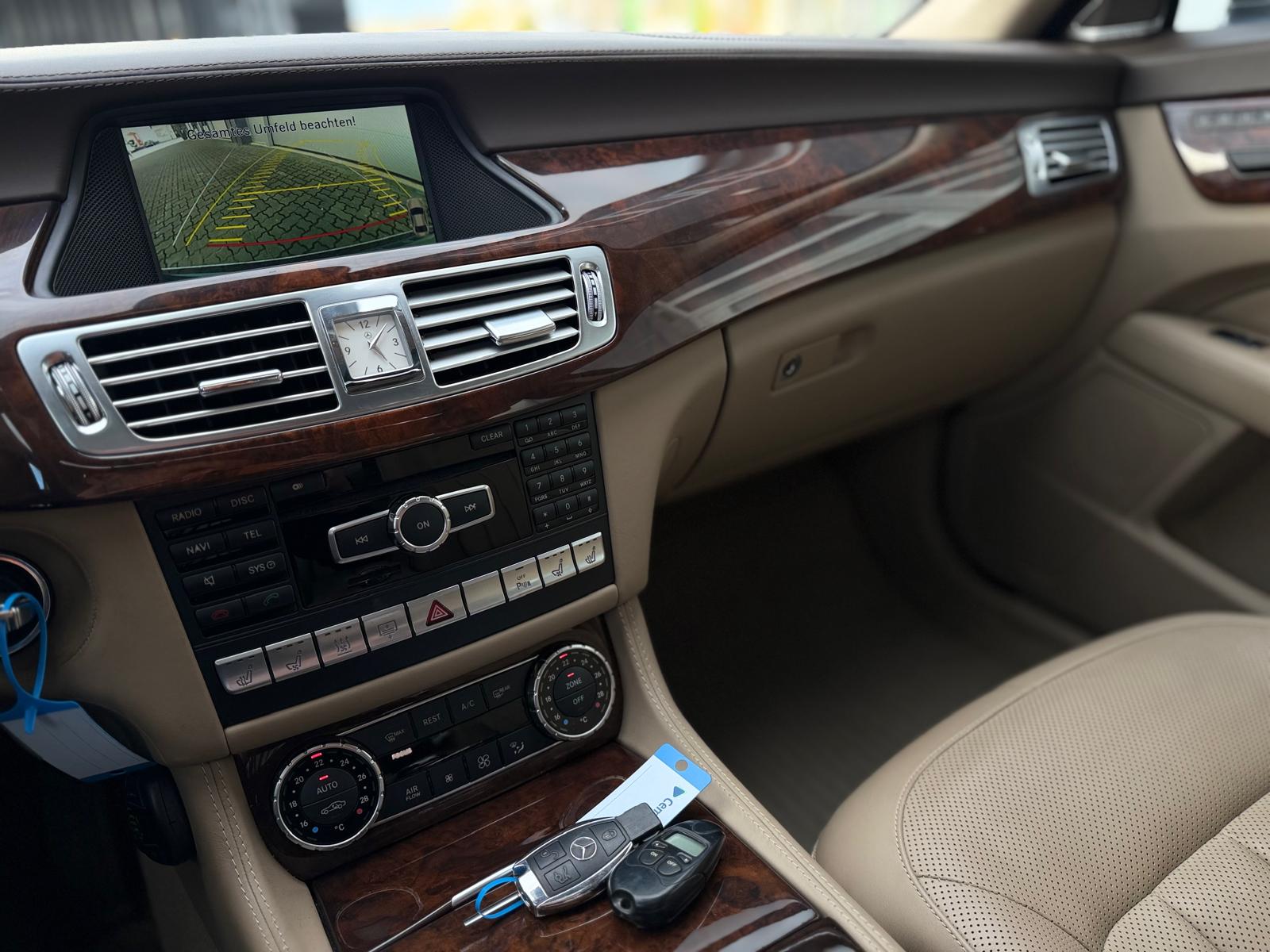 MERCEDES-BENZ CLS 350 CDI Executive 4Matic 7G-Tronic-image-16