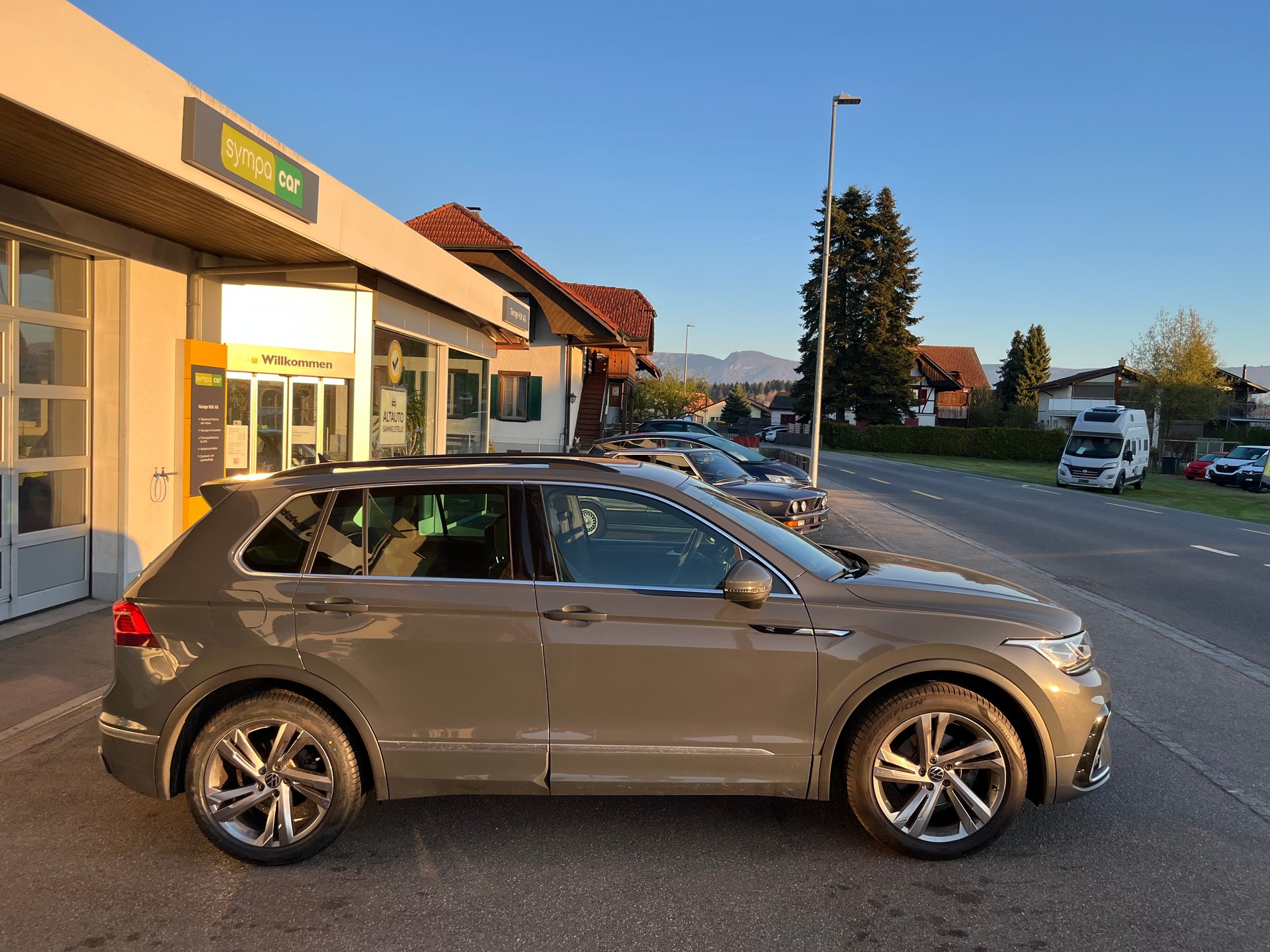 VW Tiguan 1.5TSI R-LINE DSG-image-3