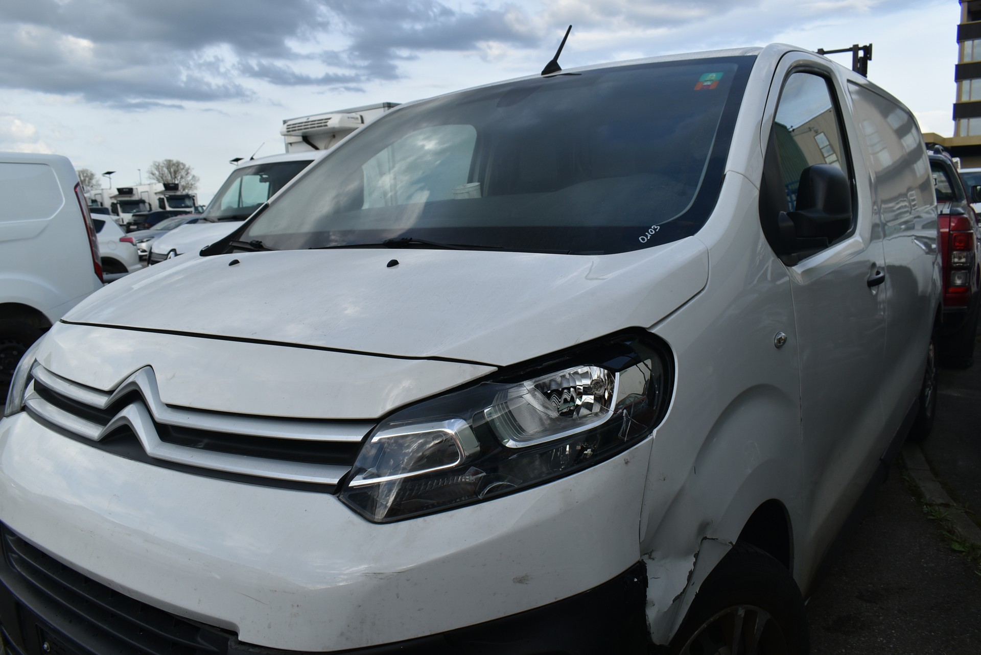 CITROEN Jumpy 2.0 BlueHDi 150 M Club-image-1