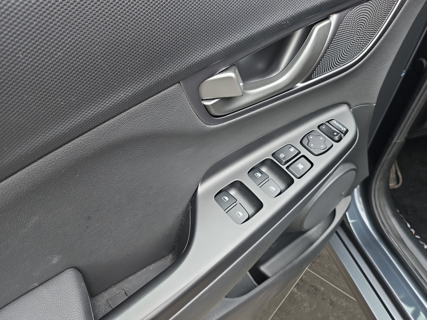 HYUNDAI Kona Electric Vertex-image-11