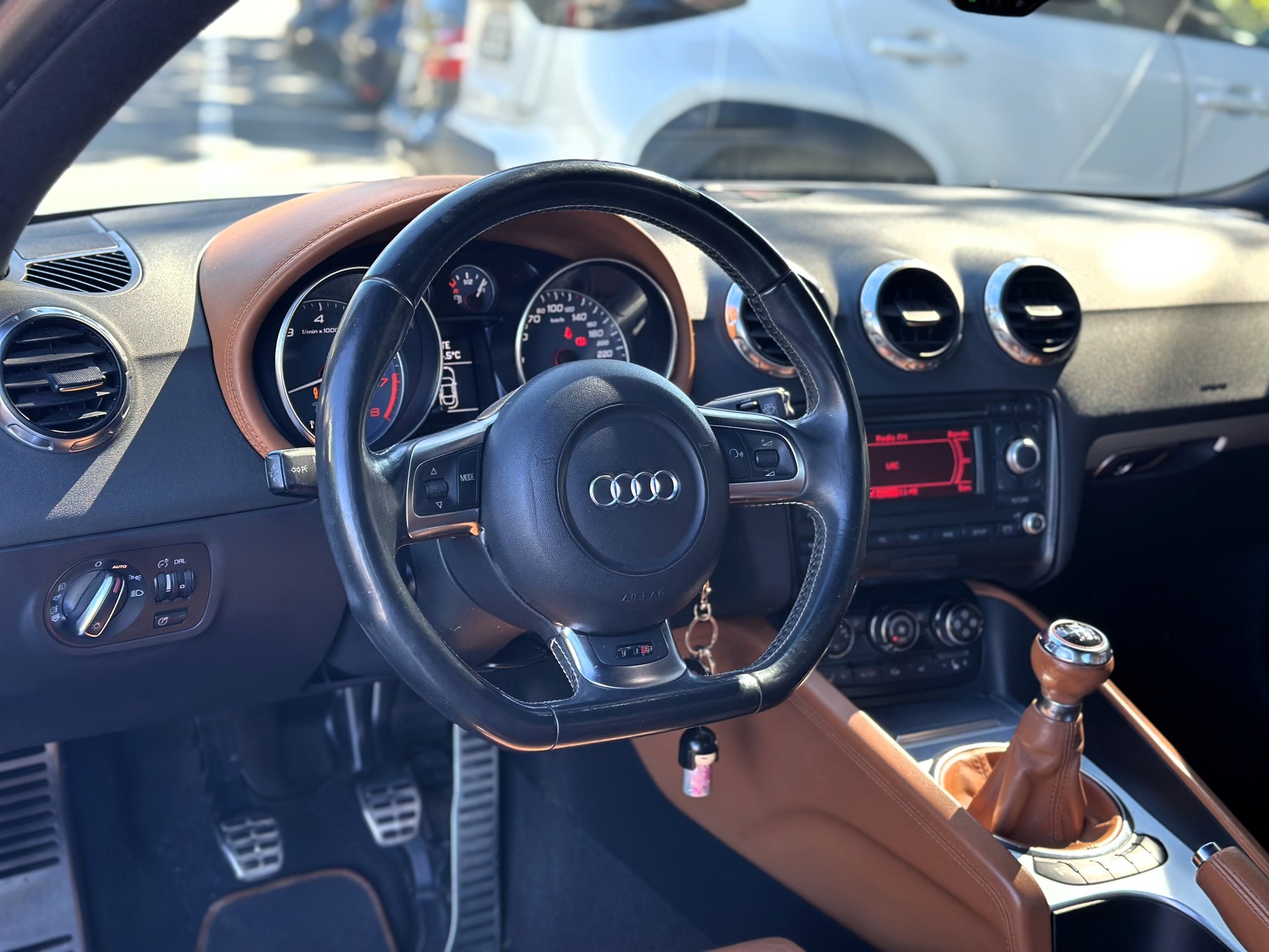 AUDI TTS Coupé 2.0 TFSI quattro-image-11