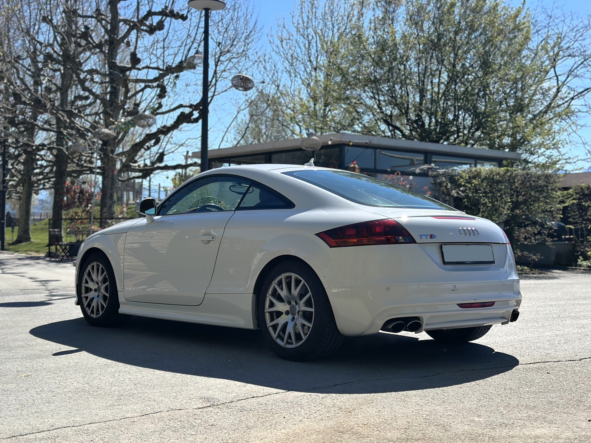 AUDI TTS Coupé 2.0 TFSI quattro-image-9
