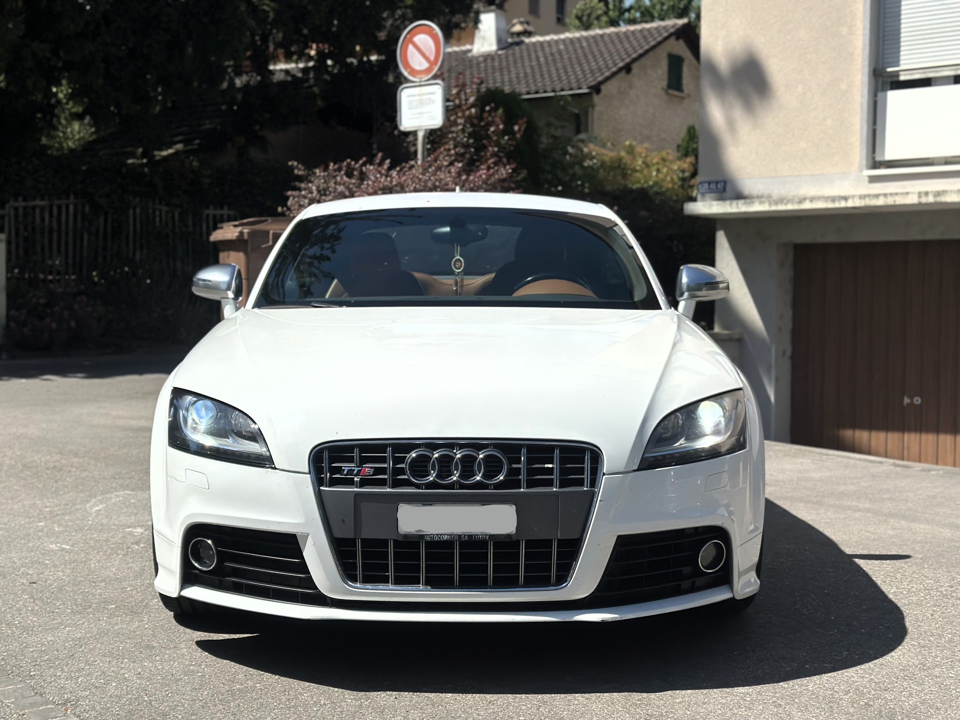 AUDI TTS Coupé 2.0 TFSI quattro-image-2