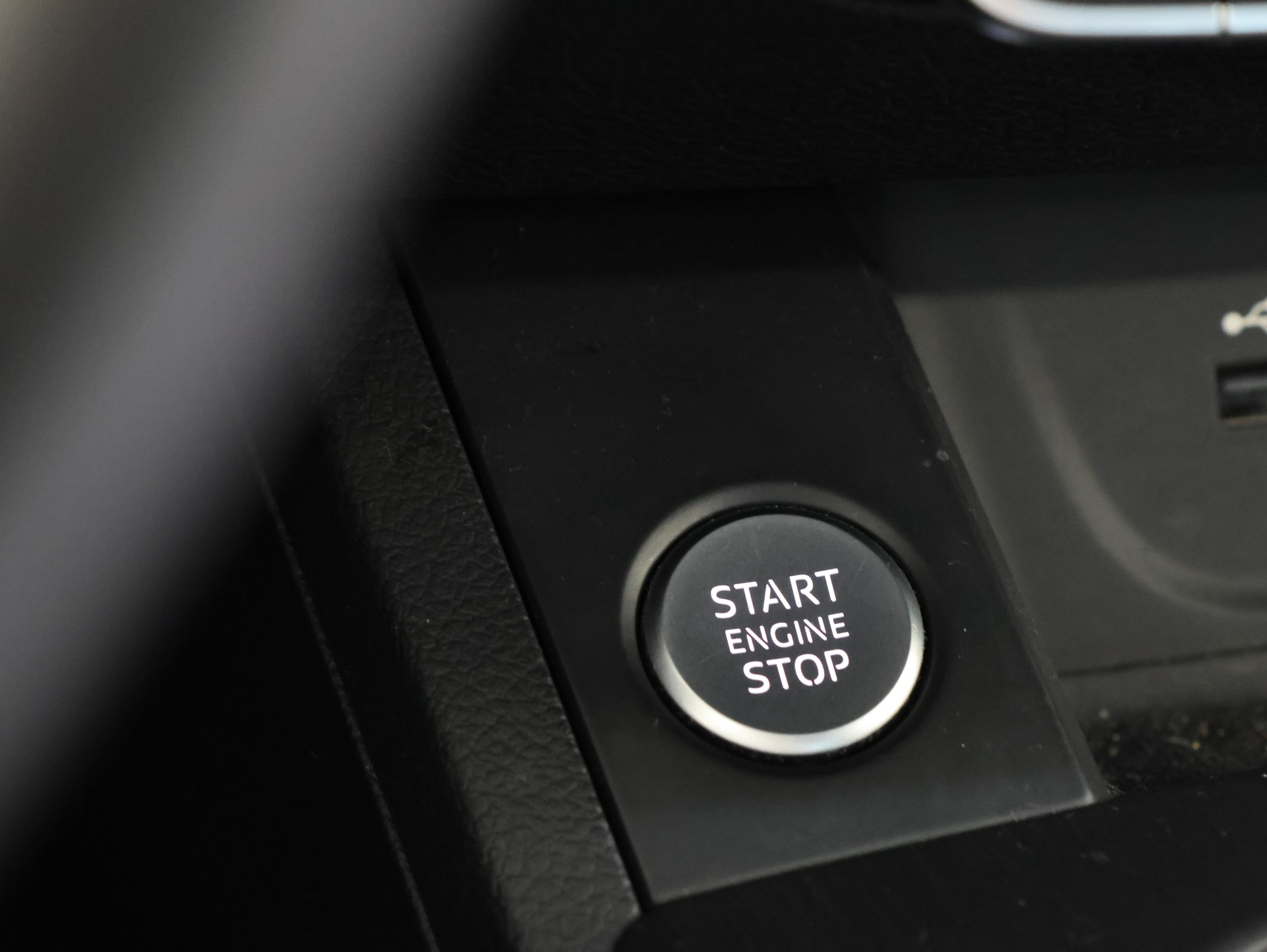 AUDI A5 Sportback 40 TDI quattro S-tronic *Keyless* *Rückfahrkamera* *Sitzheizung*-image-25