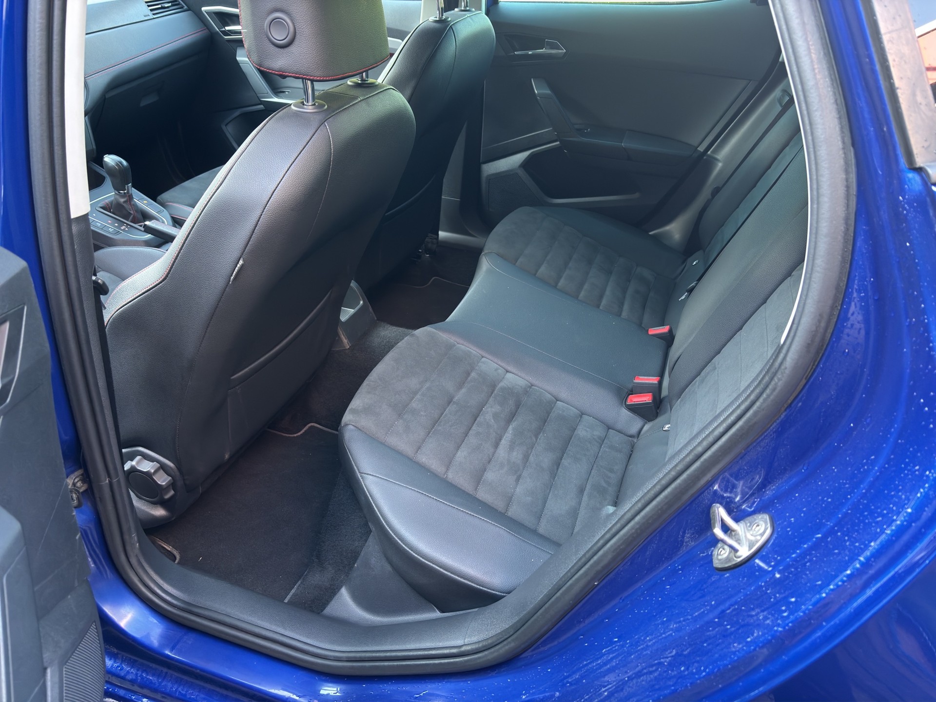 SEAT Ibiza 1.0 EcoTSI DSG FR-image-10