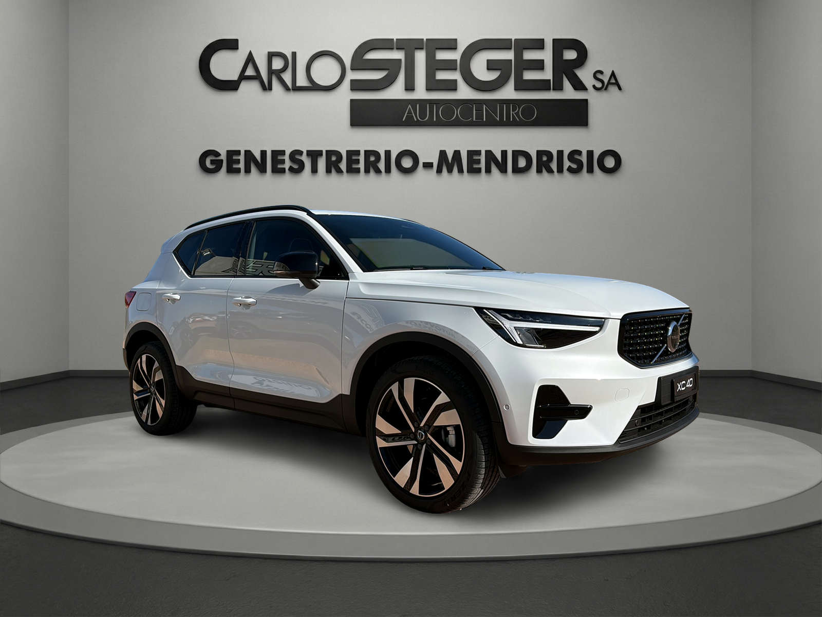VOLVO XC40 B3 Benzin Mild Hybrid Plus Dark DCT-image-13