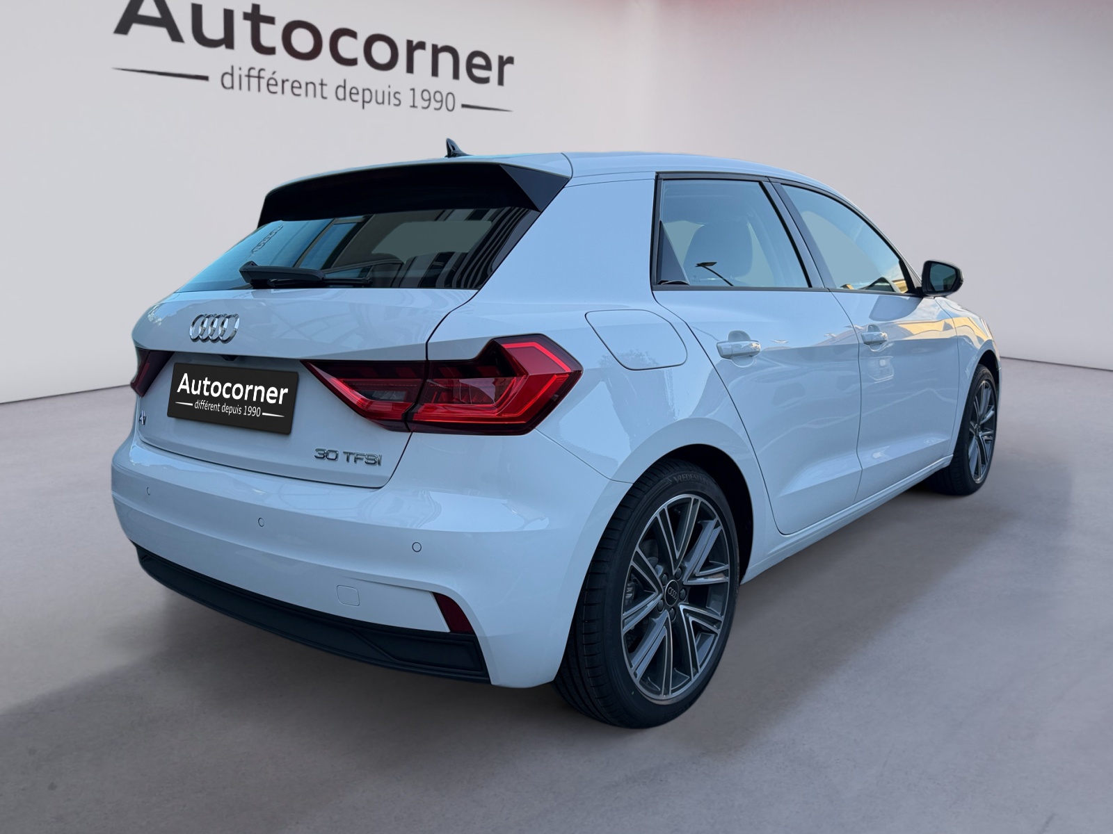 AUDI A1 Sportback 30 TFSI Attraction S-tronic-image-5