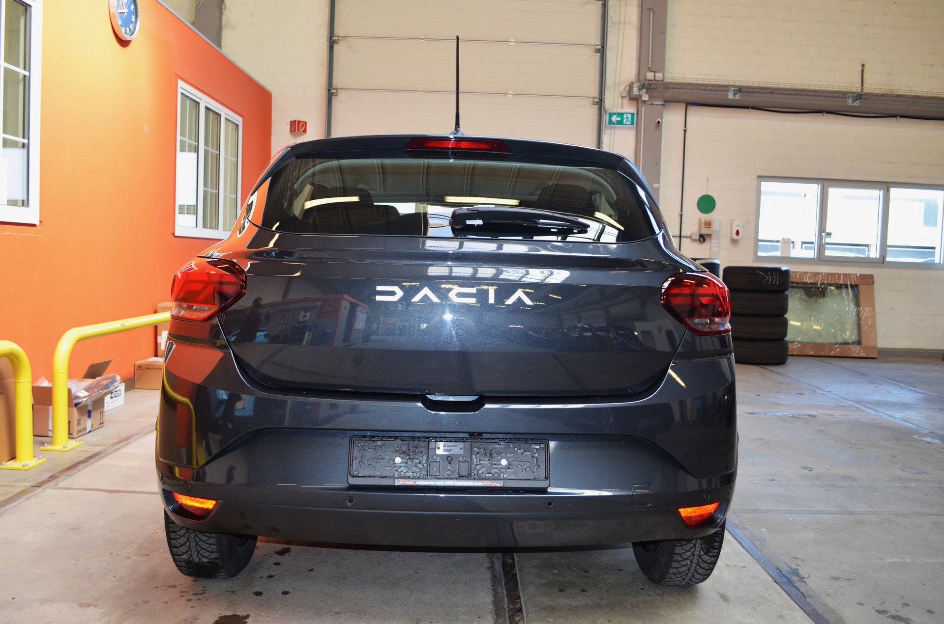 DACIA Sandero TCe 90 Expression CVT-image-5