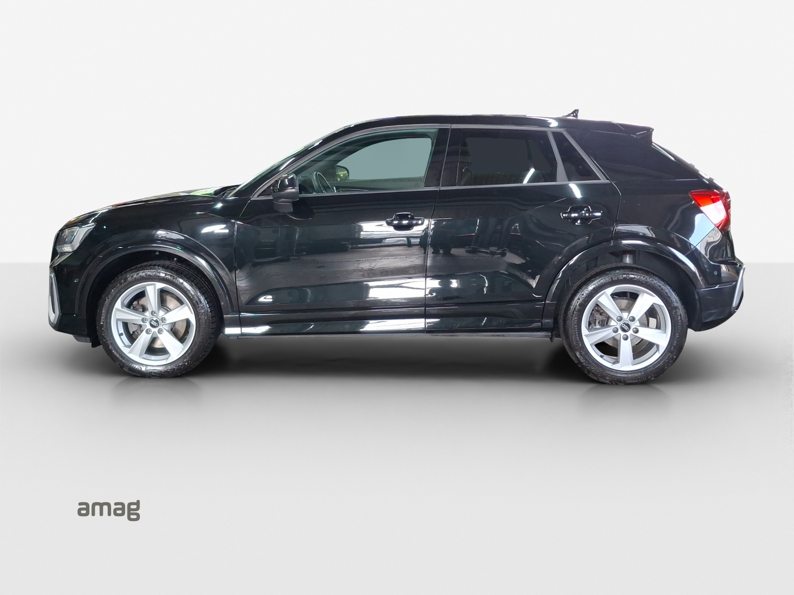AUDI Q2 40 TFSI S line Attraction quattro S-tronic-image-1