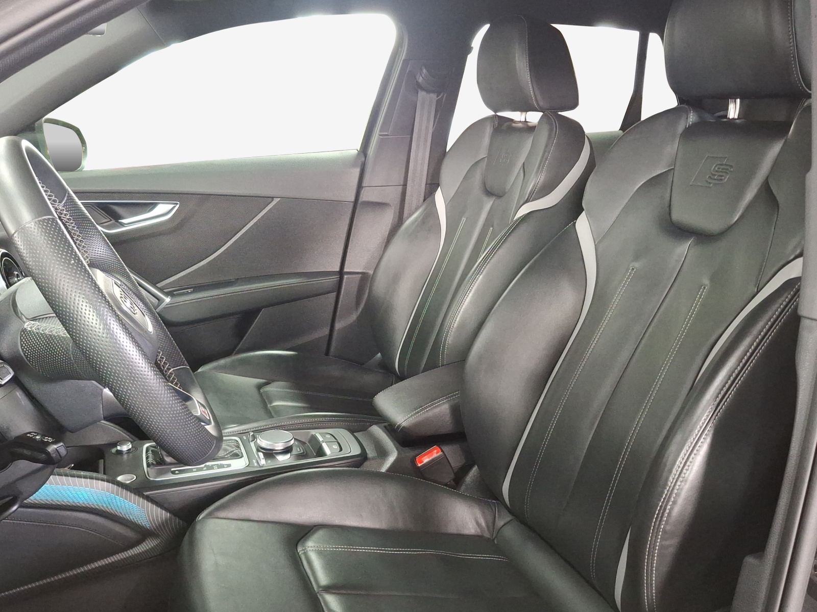 AUDI Q2 40 TFSI S line Attraction quattro S-tronic-image-7
