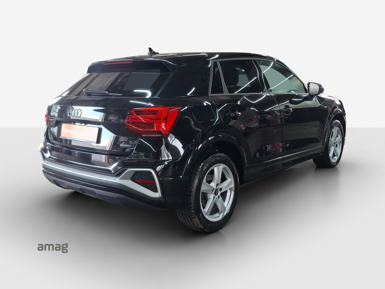 AUDI Q2 40 TFSI S line Attraction quattro S-tronic-image-4