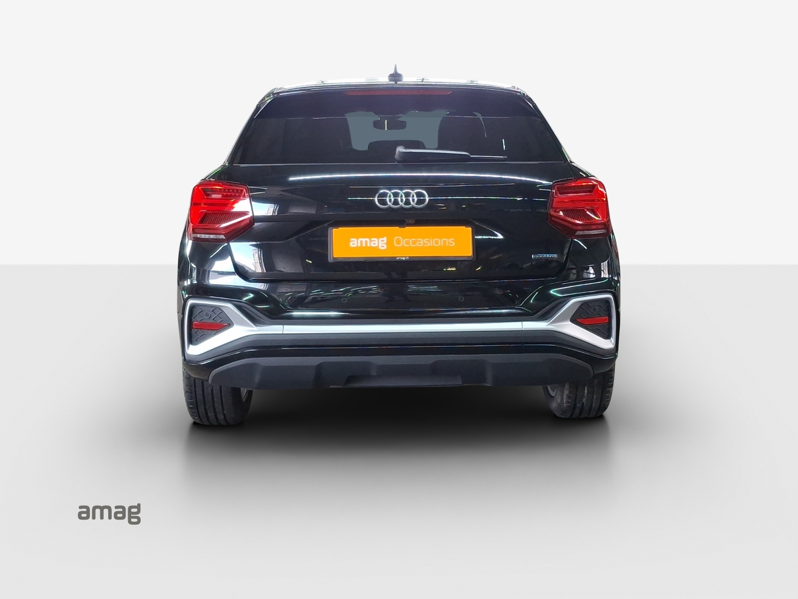 AUDI Q2 40 TFSI S line Attraction quattro S-tronic-image-3