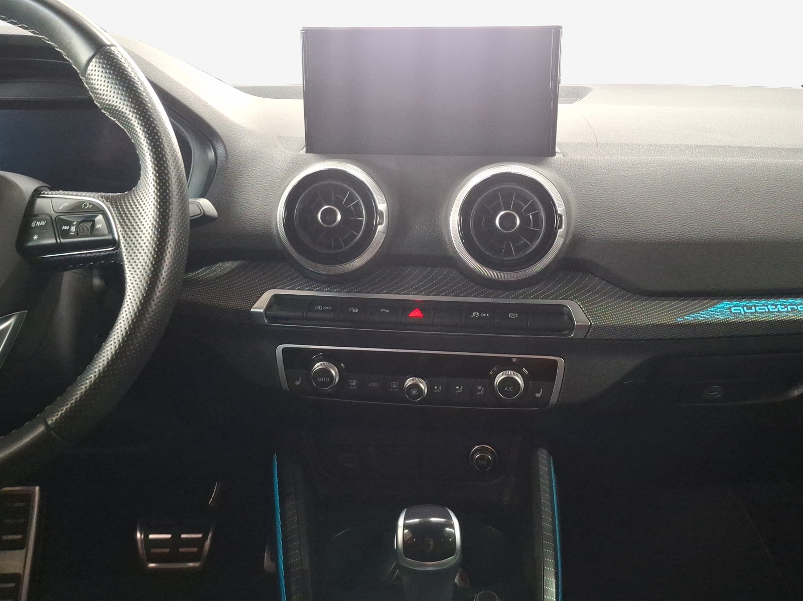 AUDI Q2 40 TFSI S line Attraction quattro S-tronic-image-10
