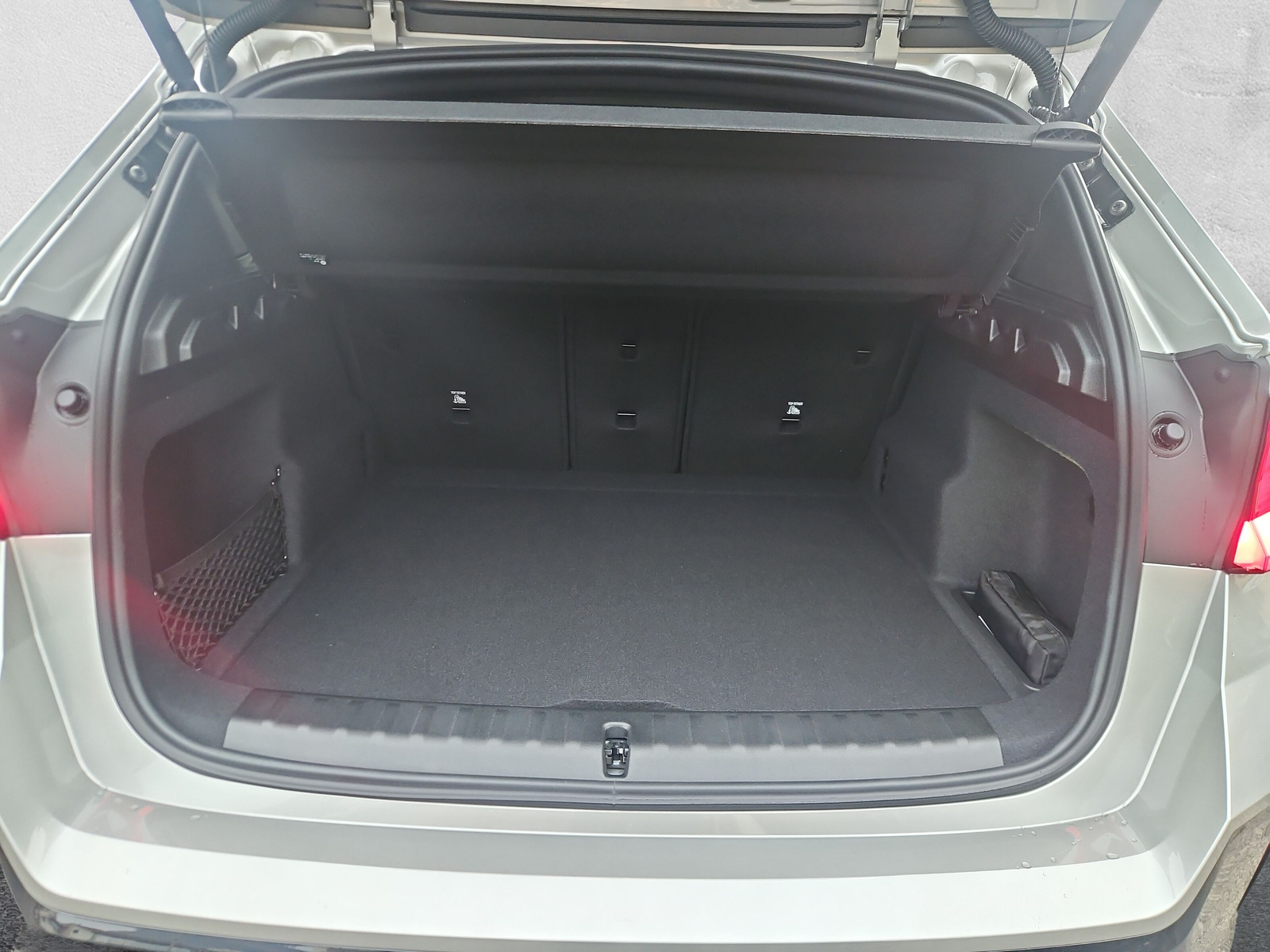 BMW X1 xDrive 20d 48V M Sport-image-10