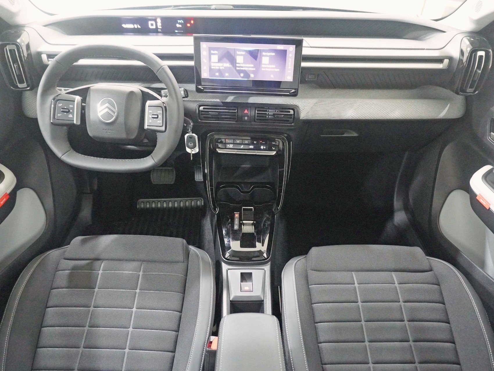CITROEN C3 e-Max-image-8
