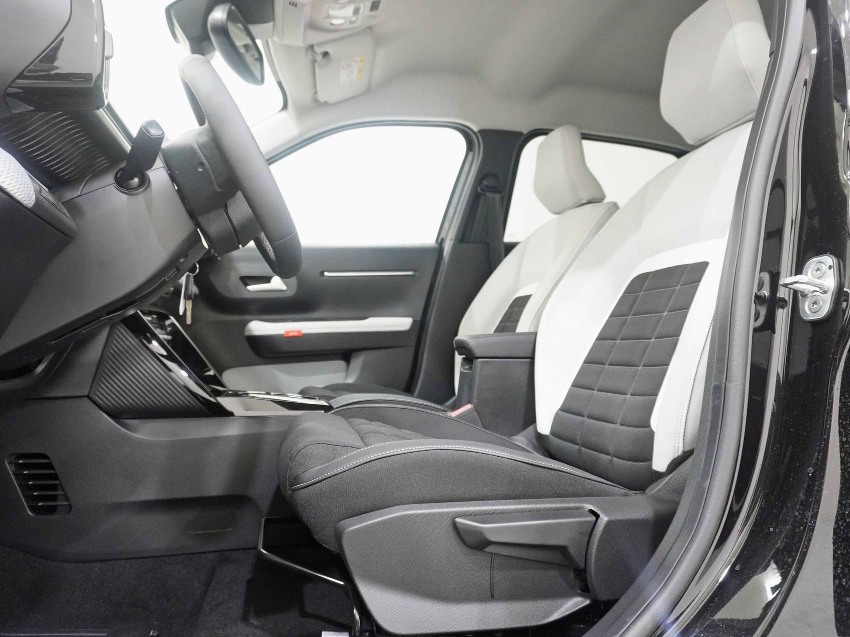CITROEN C3 e-Max-image-6