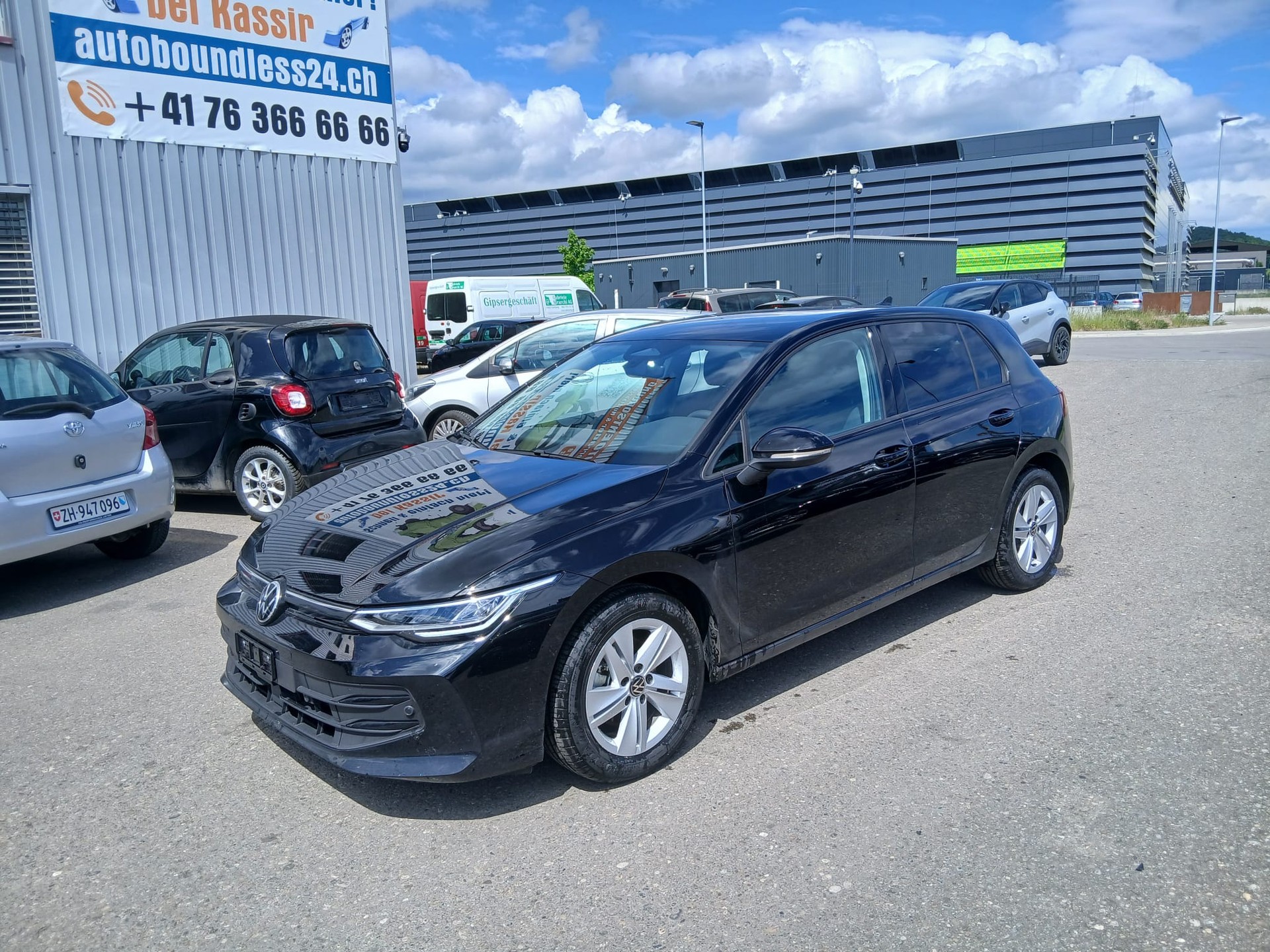 VW Golf 1.5 TSI MHEV United DSG/ Blechschade Seite Recht-image-1