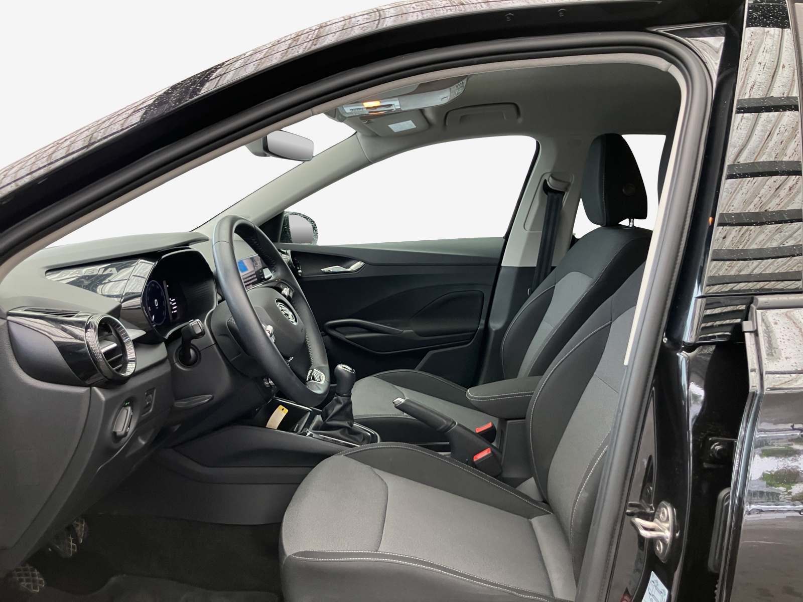 SKODA Fabia 1.0 TSI Ambition-image-7