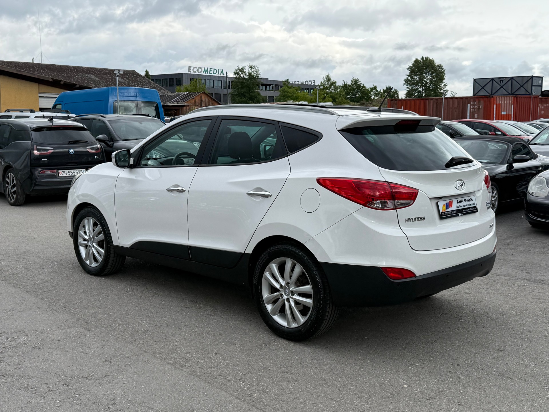 HYUNDAI iX 35 2.0 CRDi Premium 4WD Automatic / Frisch ab MFK & Service / 1 Jahr Garantie / Navi / Leder / Panoramadach-image-5