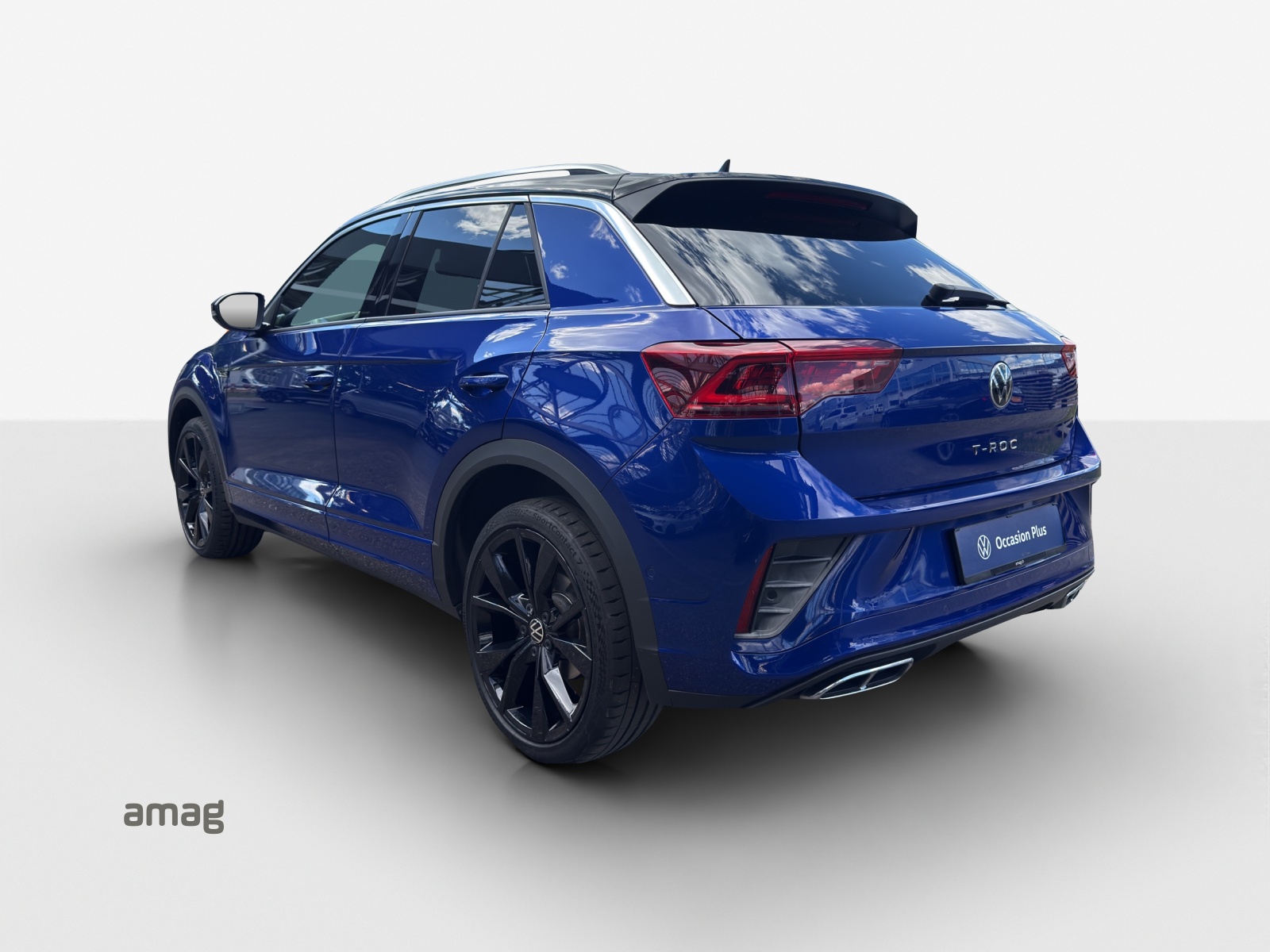 VW T-Roc 2.0 TSI R-Line DSG 4Motion-image-2