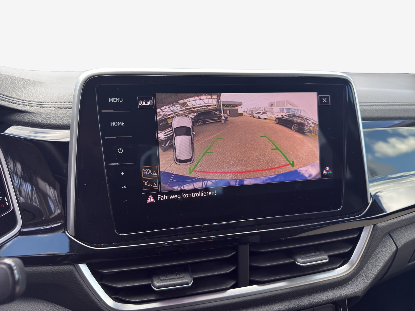 VW T-Roc 2.0 TSI R-Line DSG 4Motion-image-14