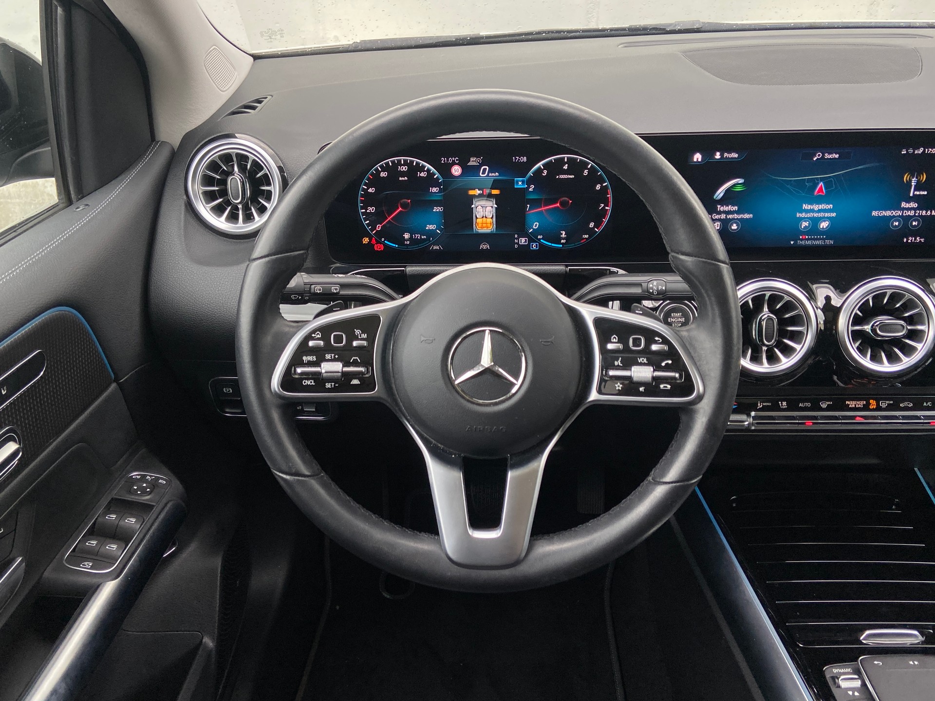 MERCEDES-BENZ B 200 Night Star 7G-DCT-image-9